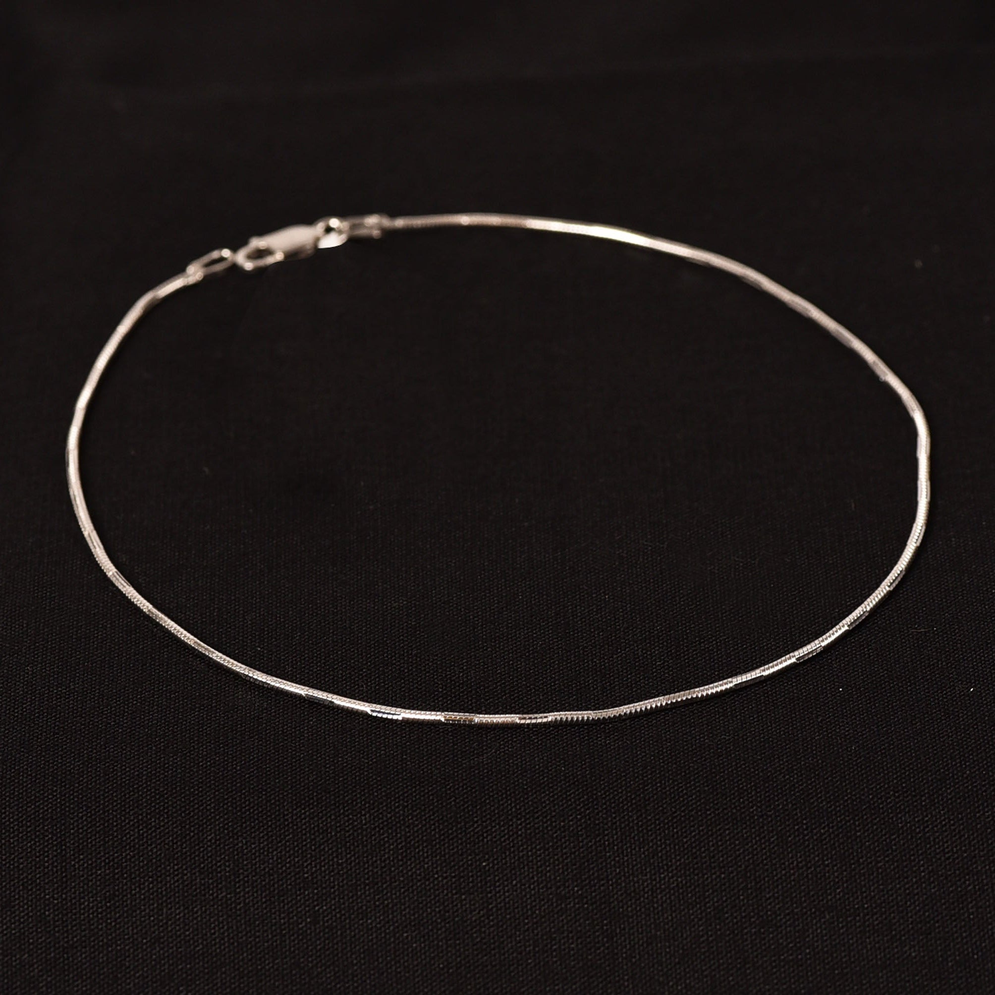 Silver Lined Plain Anklet (Single Piece)