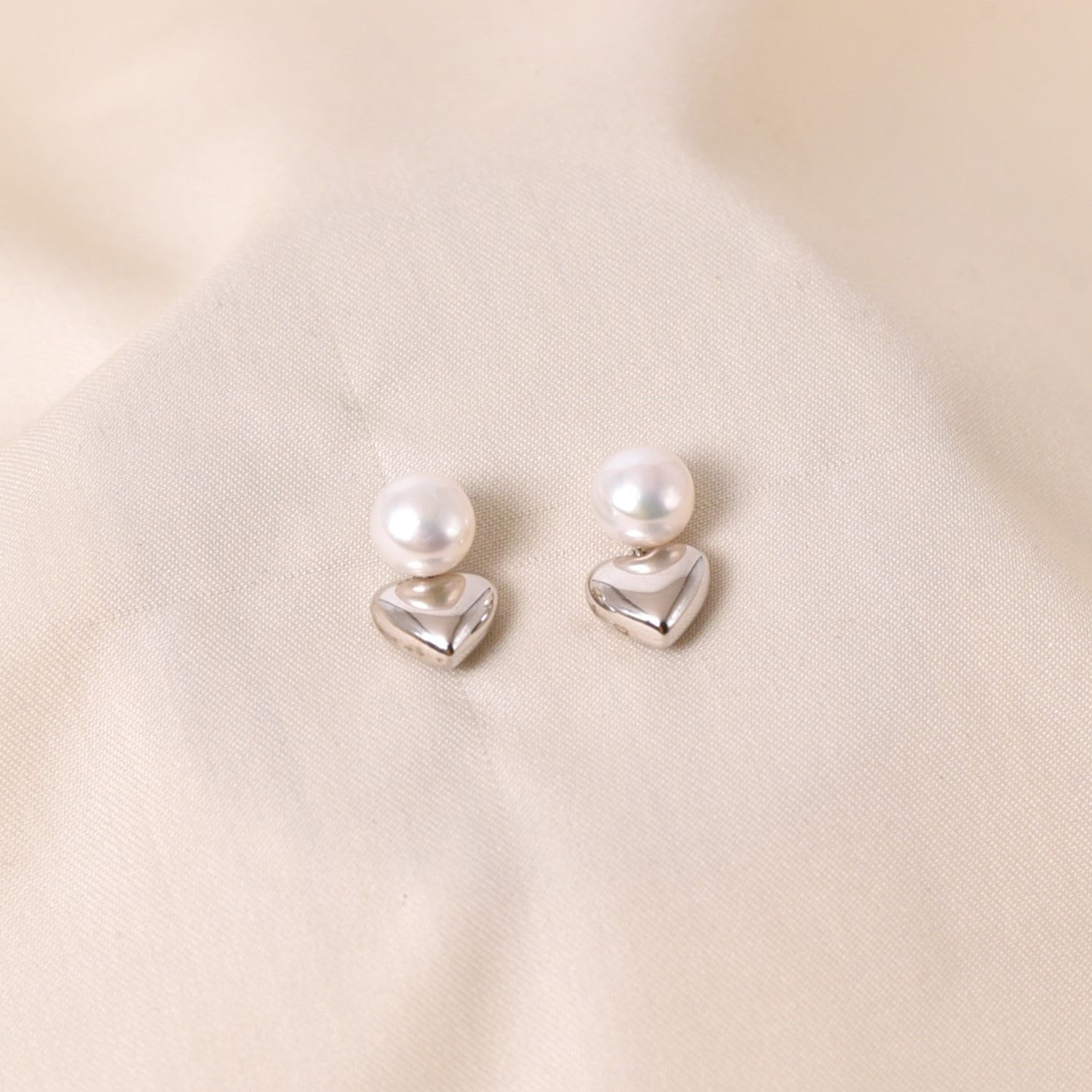 Heartily Earrings - Silver