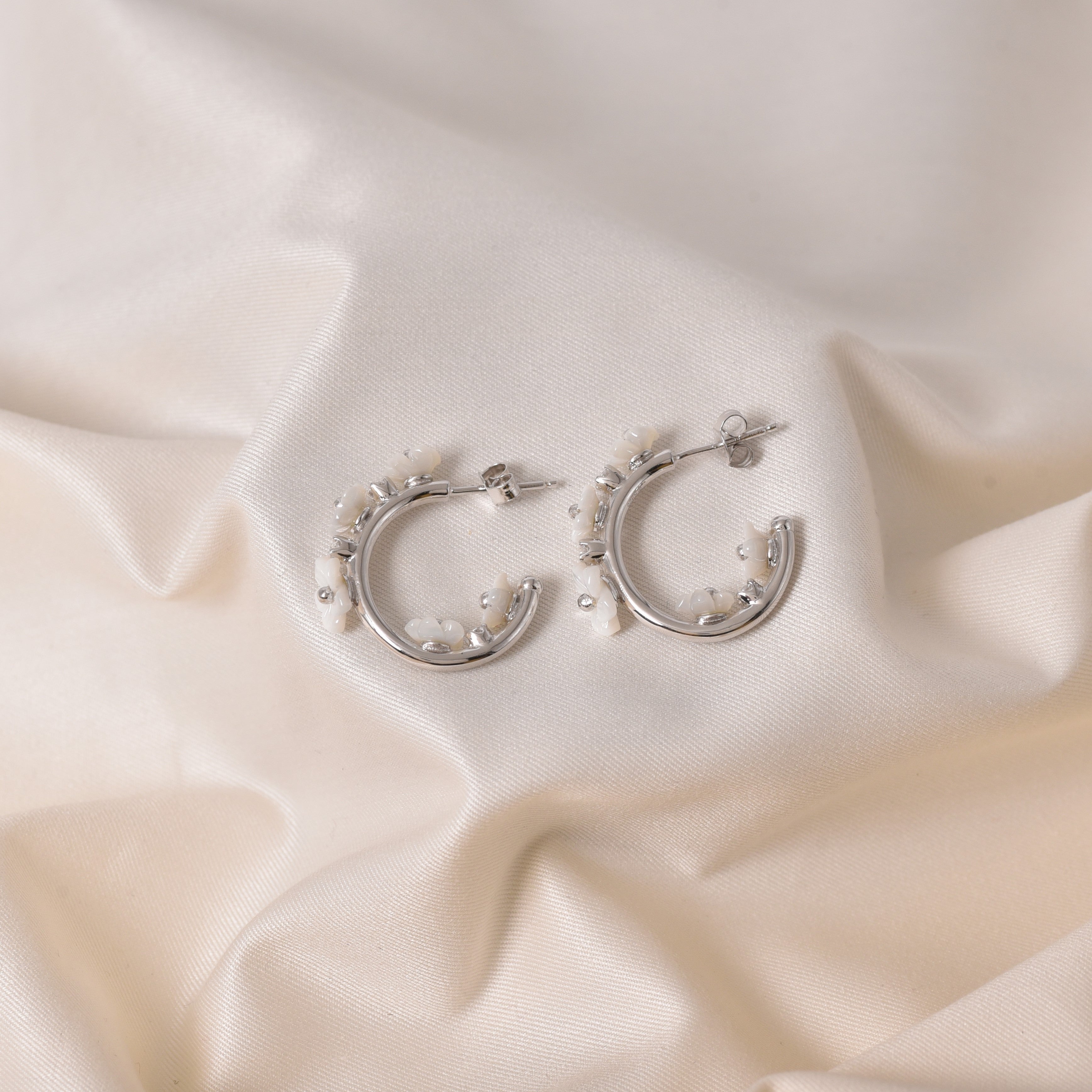Flora Earrings - White MOP