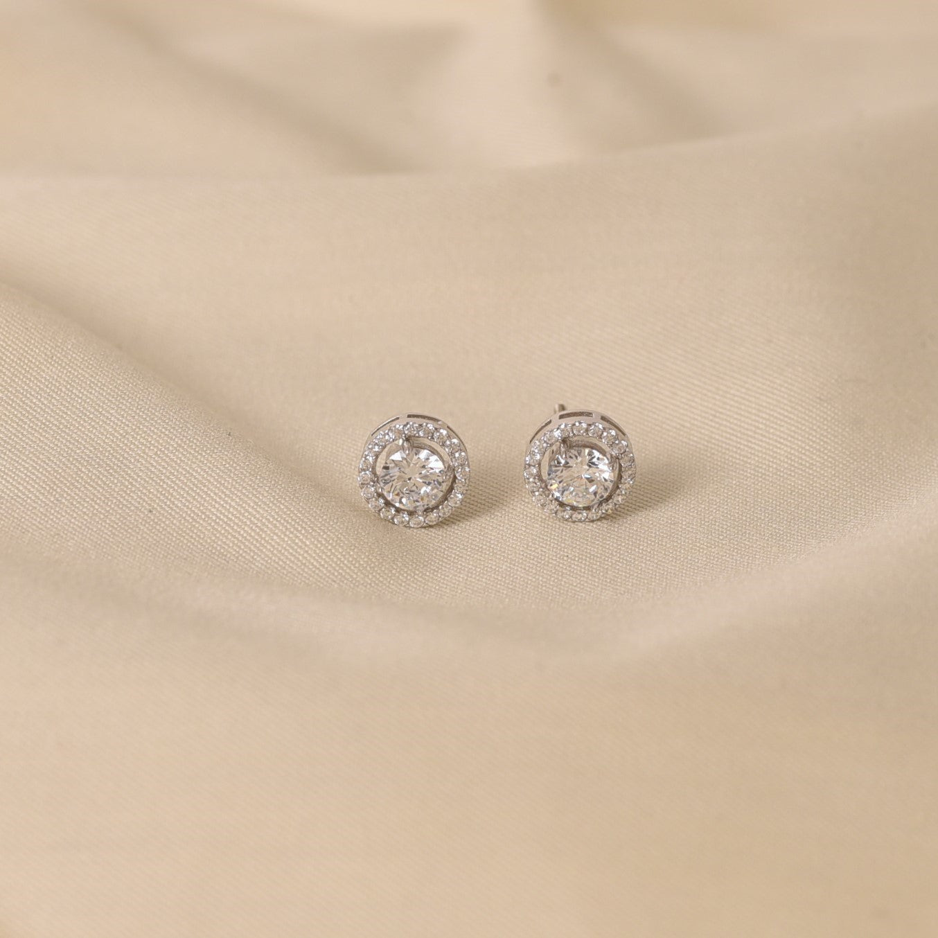 Raha Earrings - 3.3gm