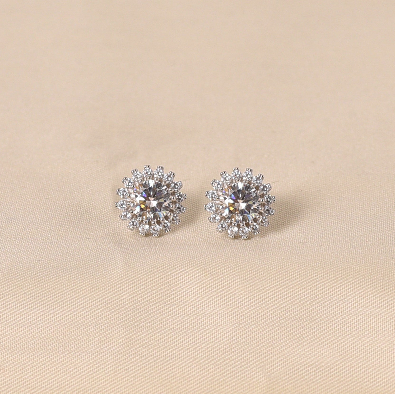 Gwen Earrings