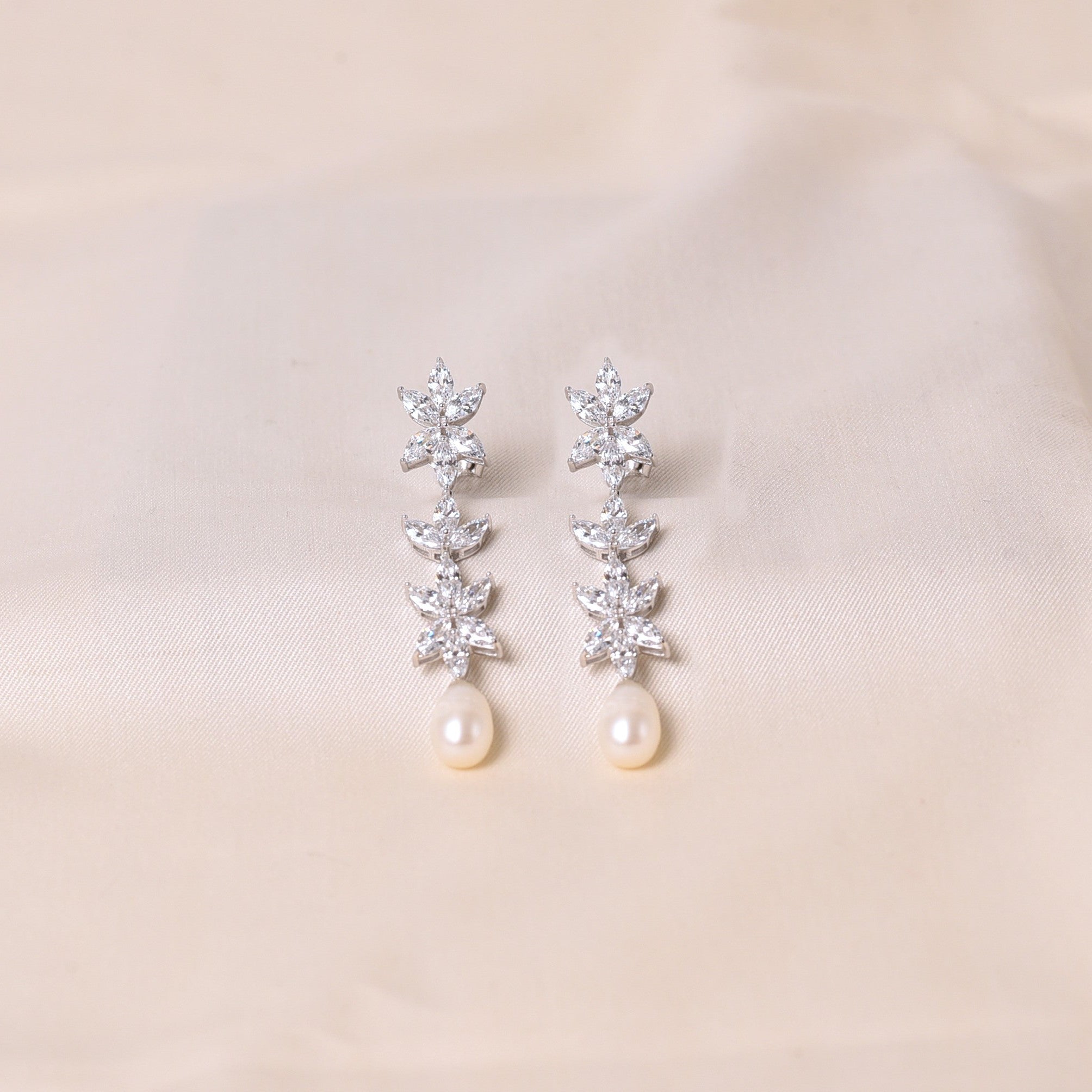 Marry Pearl Earring