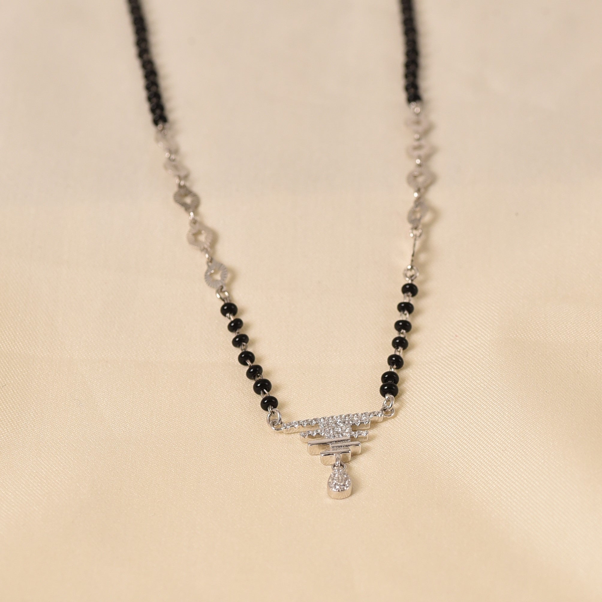 Charvi Mangalsutra