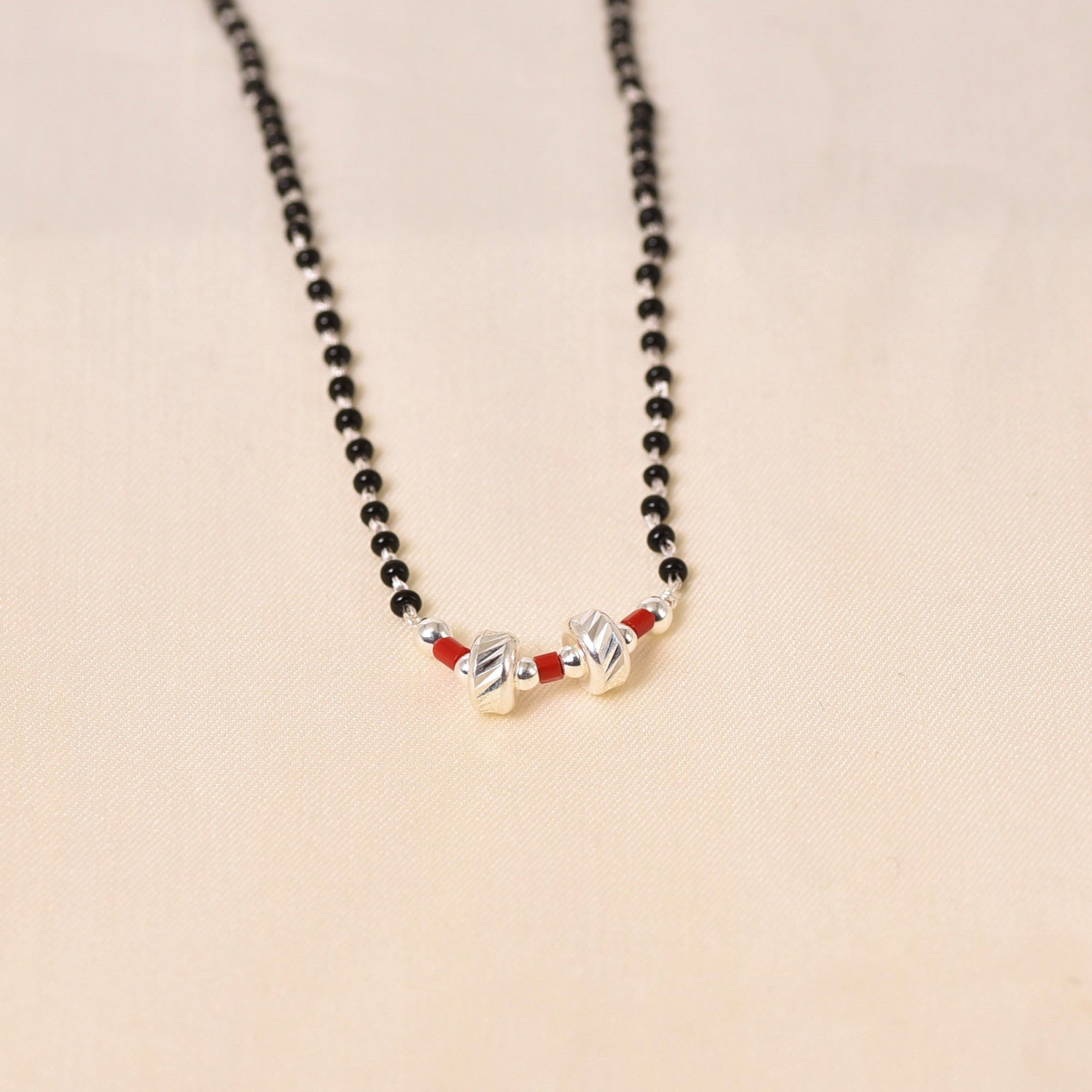 Silver Saaj Motif Mangalsutra