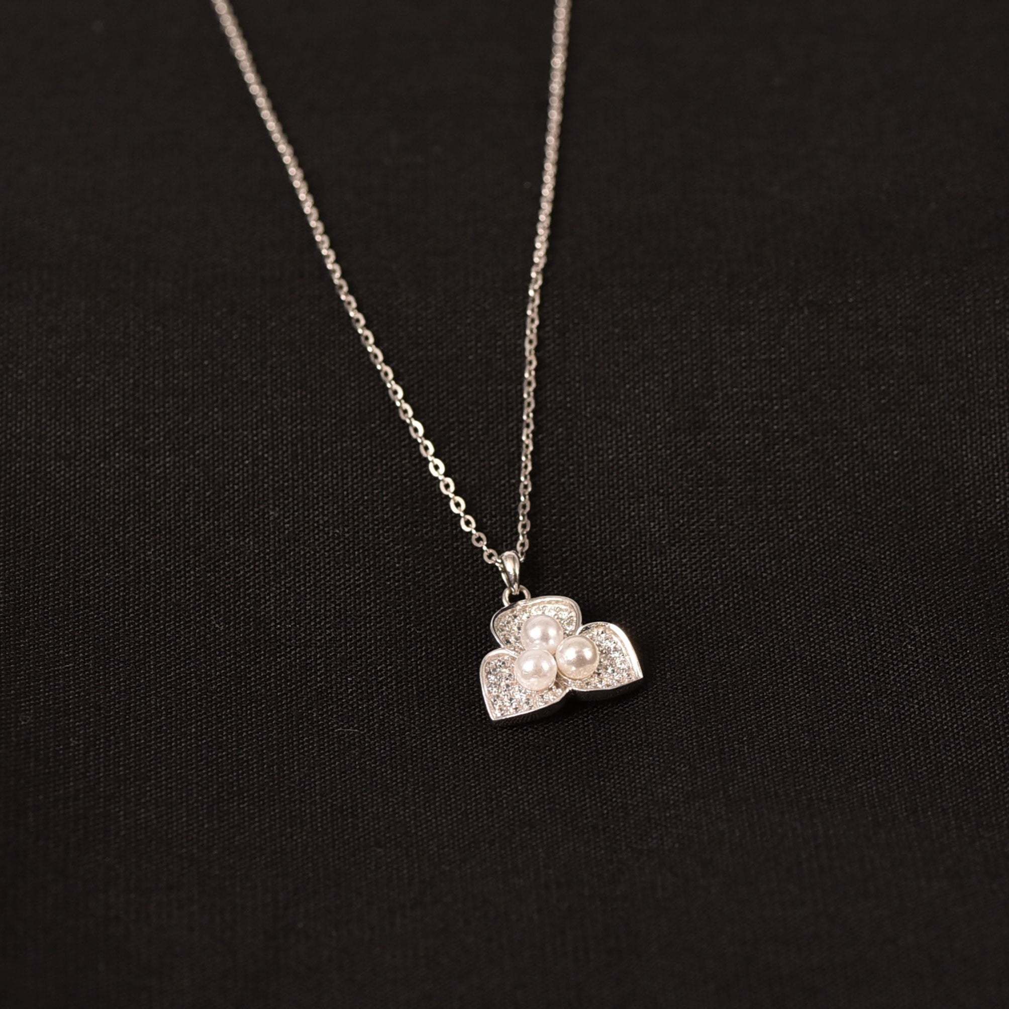 Three-Seeds Necklace