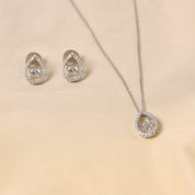Droplet Pendant Set with chain
