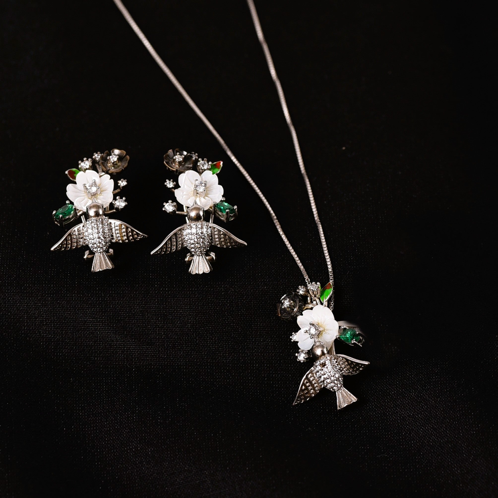 Nihilarian Pendant Set without chain
