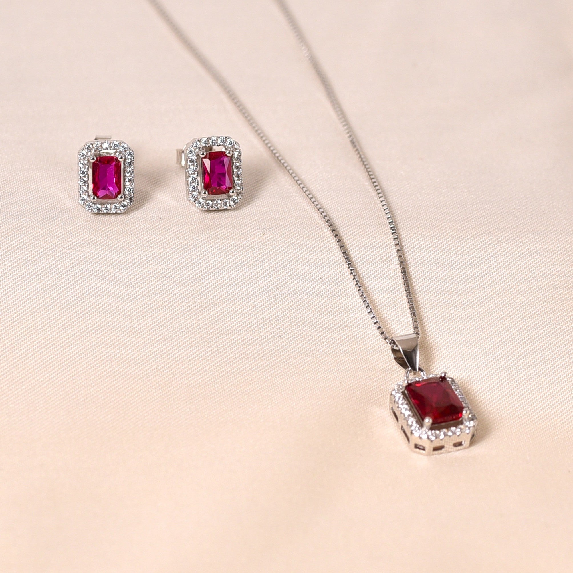 Reva Small Diamond Pendant Set Without Chain- Dark Pink