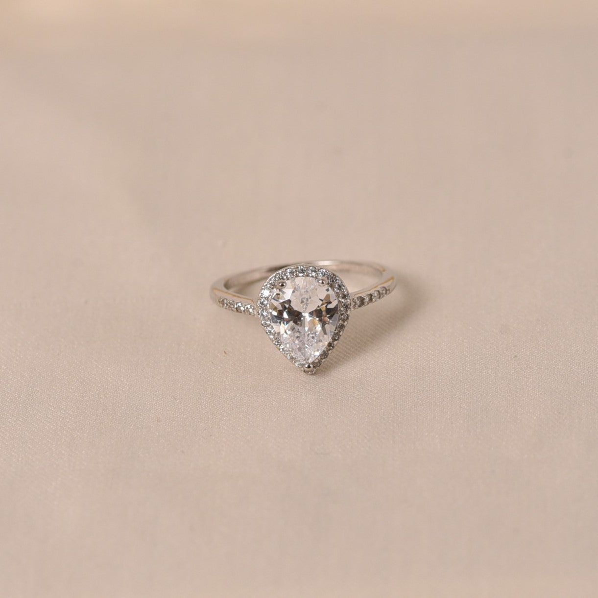 Ishika Diamond Ring