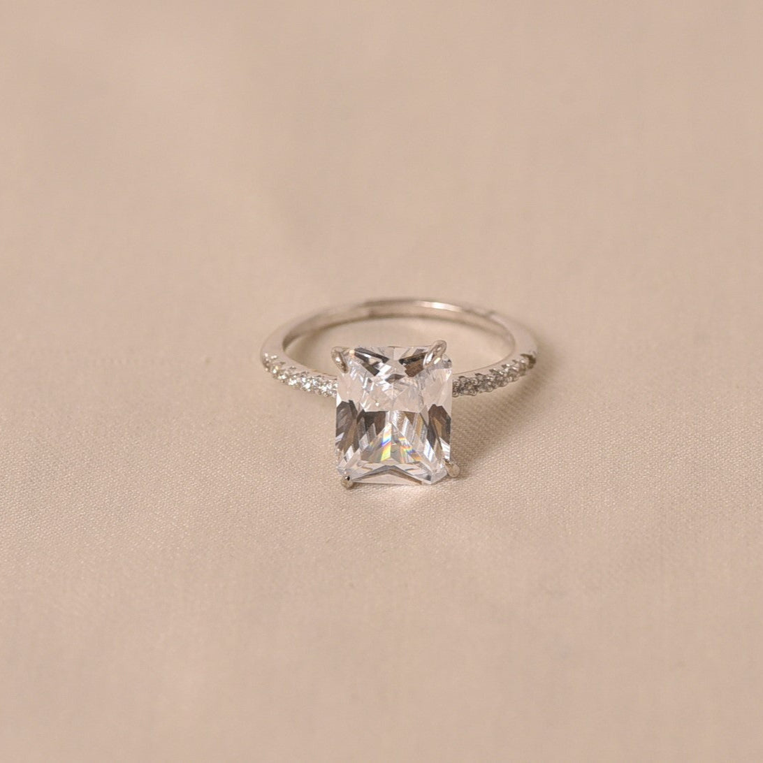 Miriam Diamond Ring