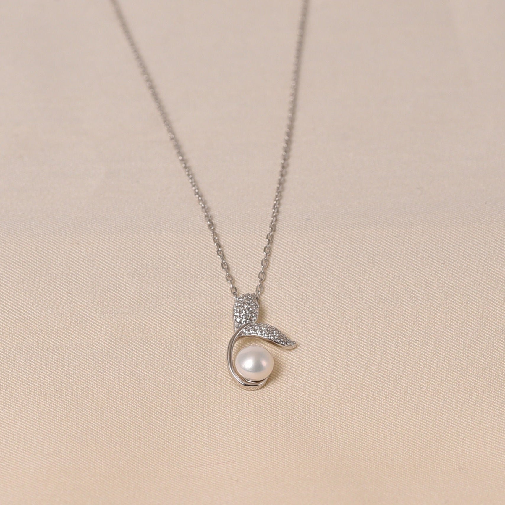 Sterling Silver Oyster Necklace