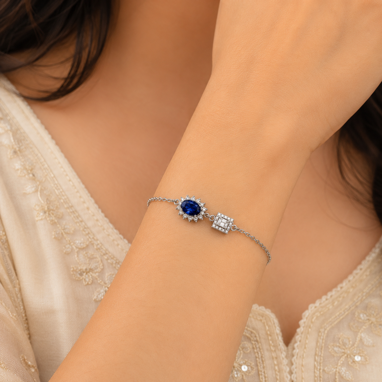 Silver Gifting Bracelet for women by Elyta