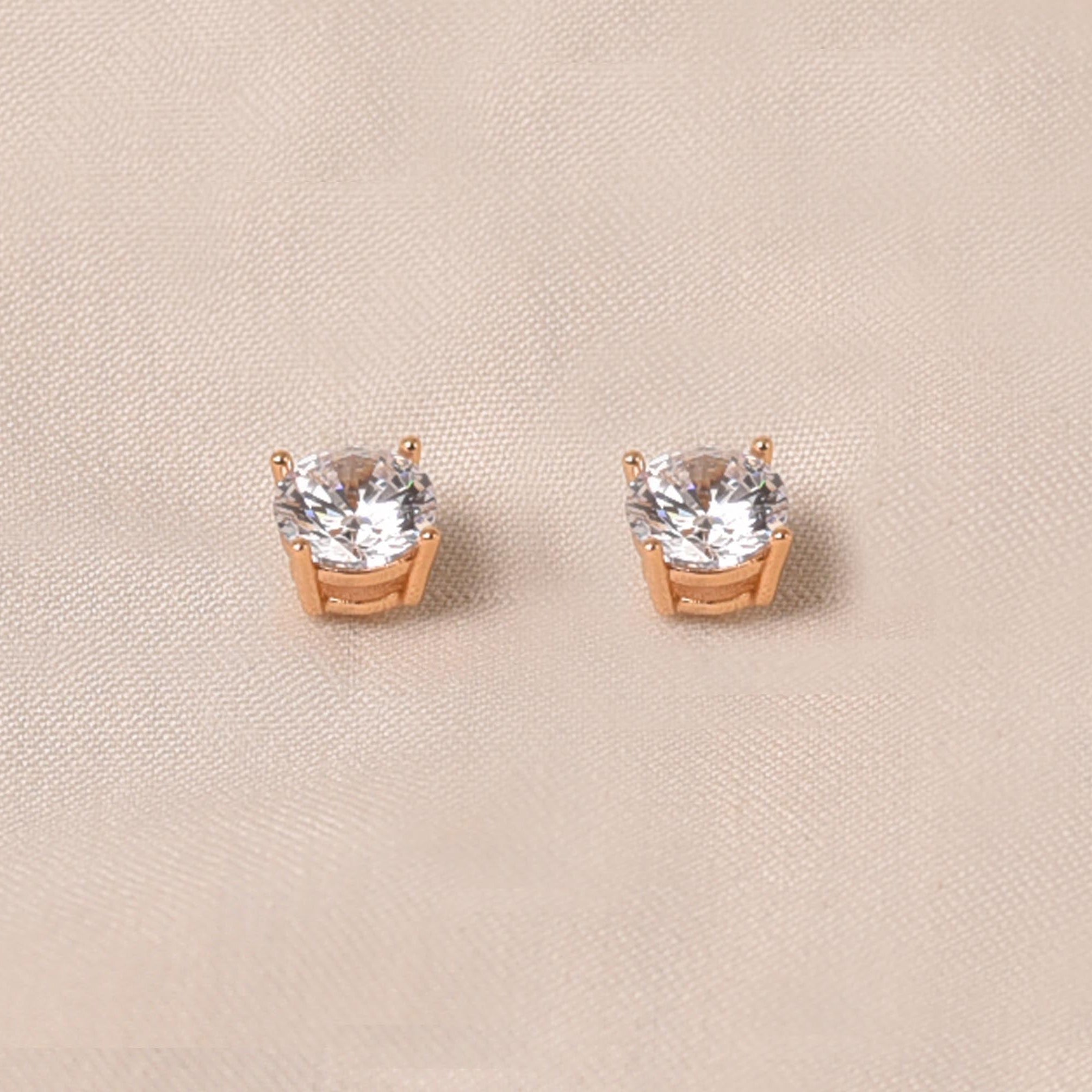 High Qulaity American Diamond Earring Studs