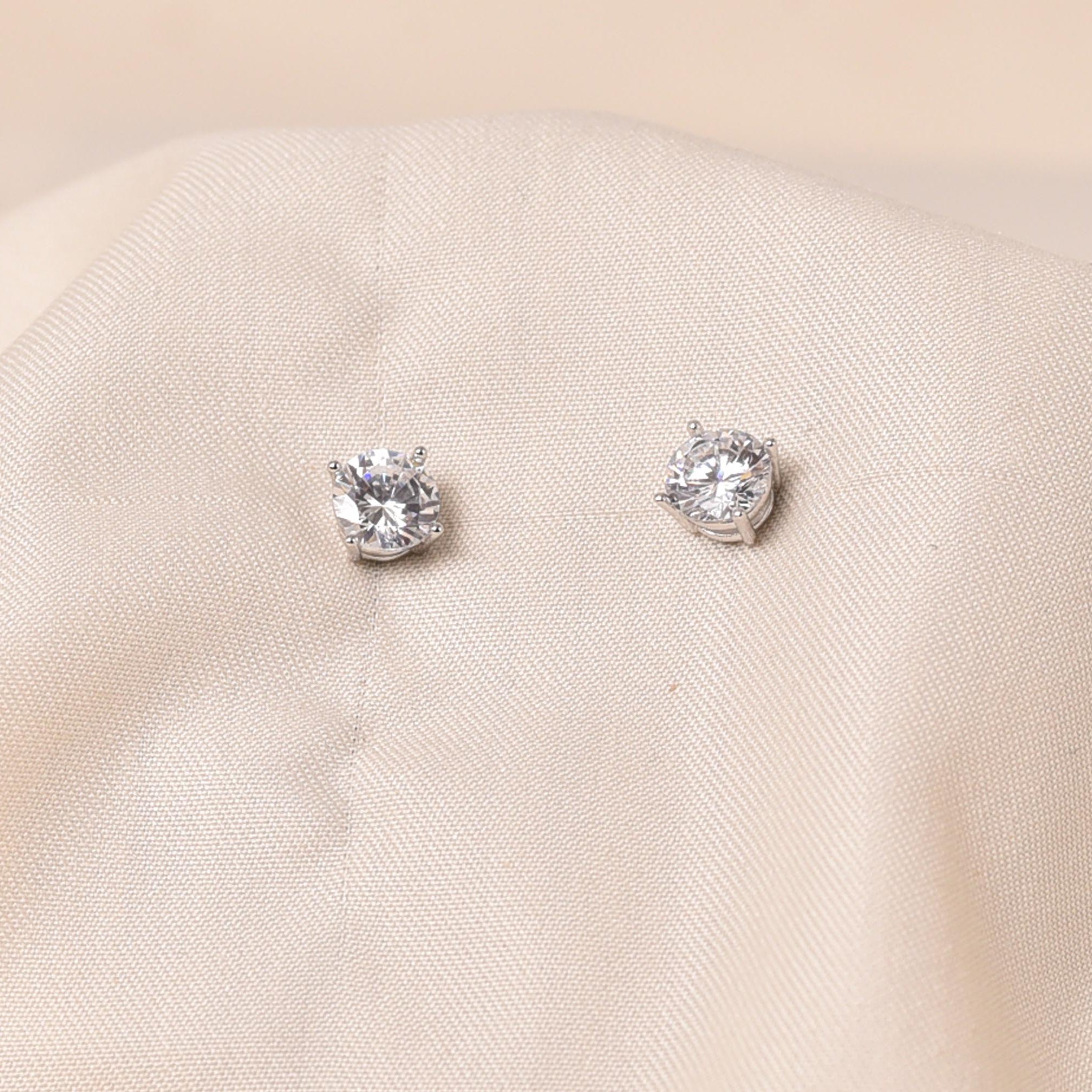 Handcrafted 925 Sterling Silver Studs Earring for Women - Elyta Jewelry