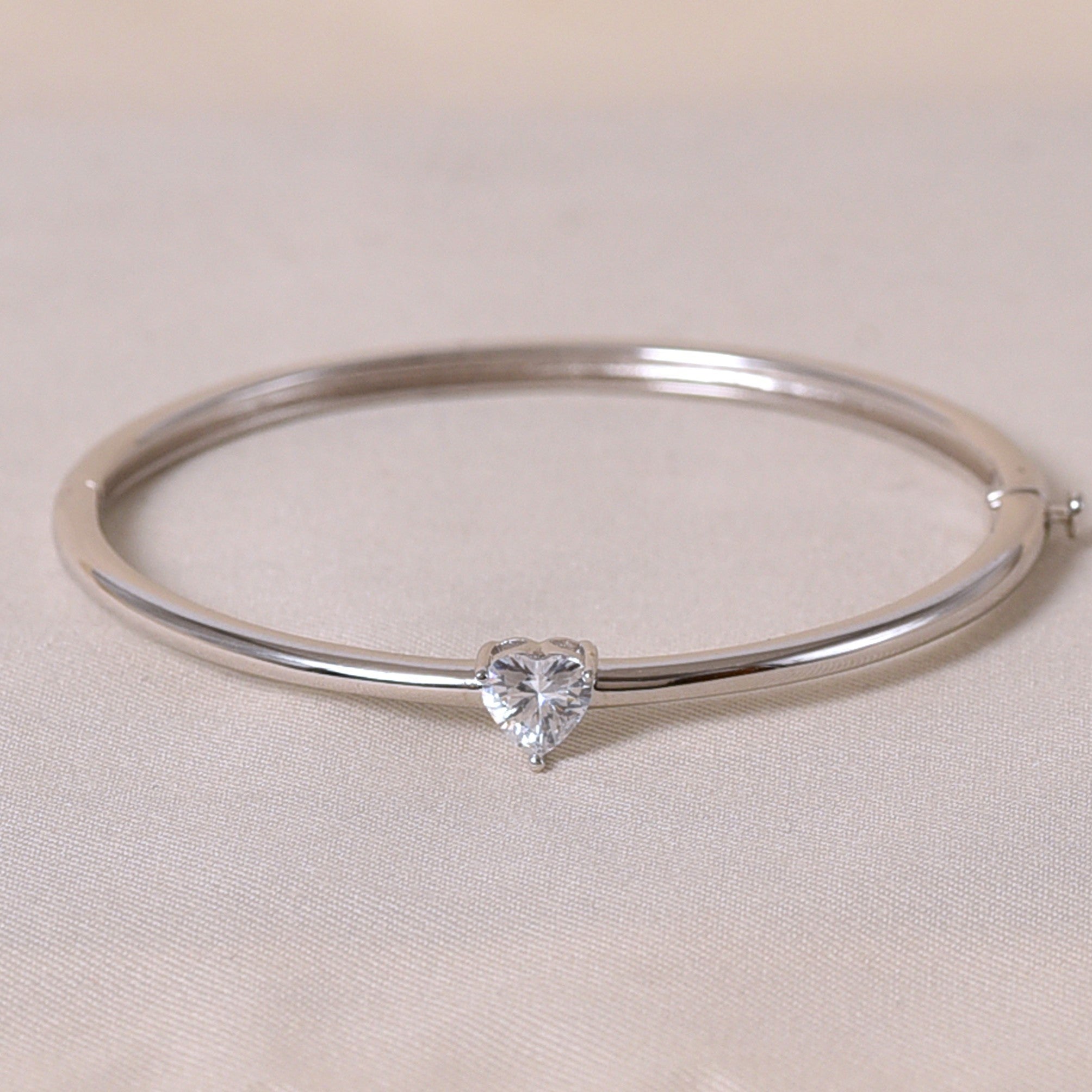 Small Heart Bracelet Kada