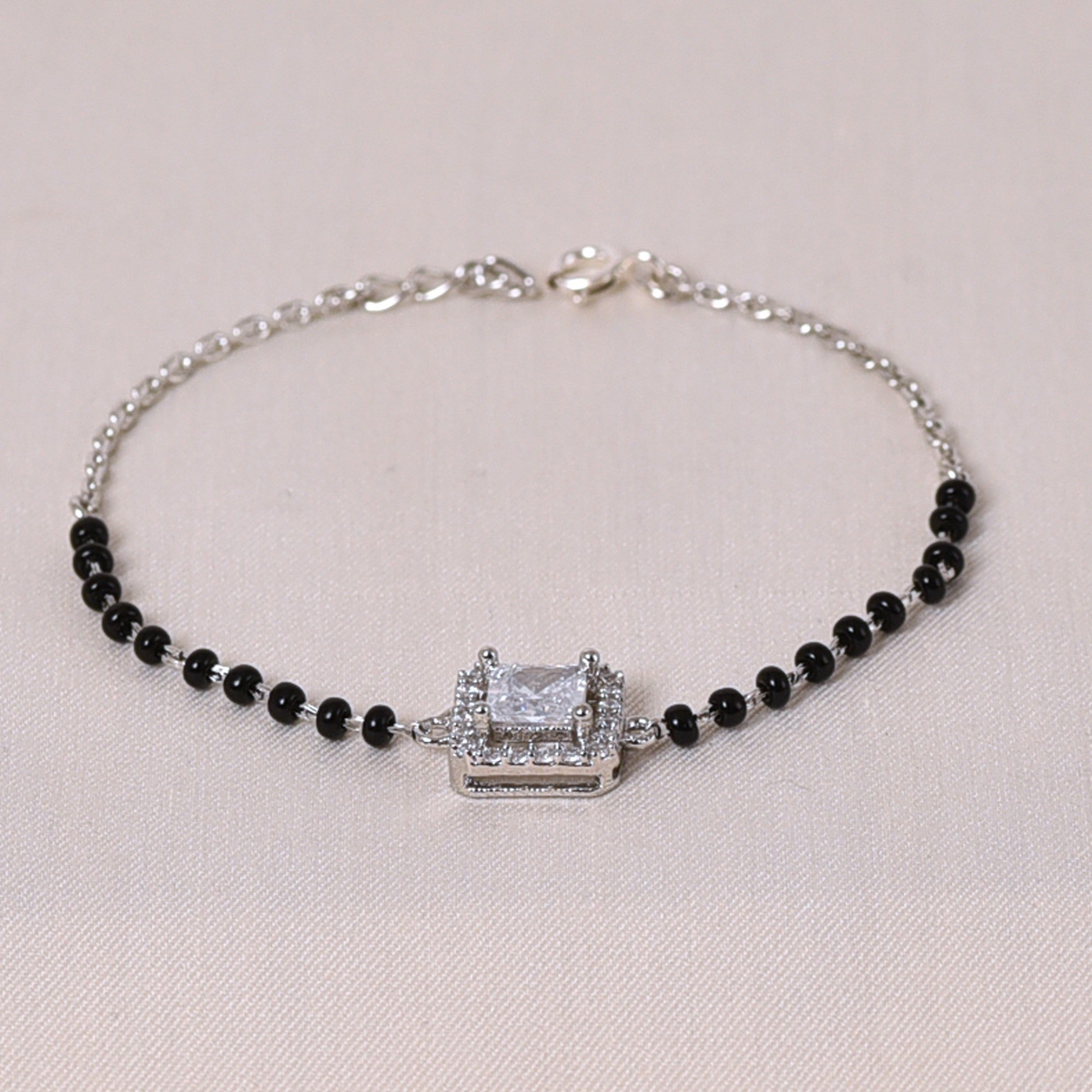 Square Serenity Mangalsutra Bracelet - Large Stone