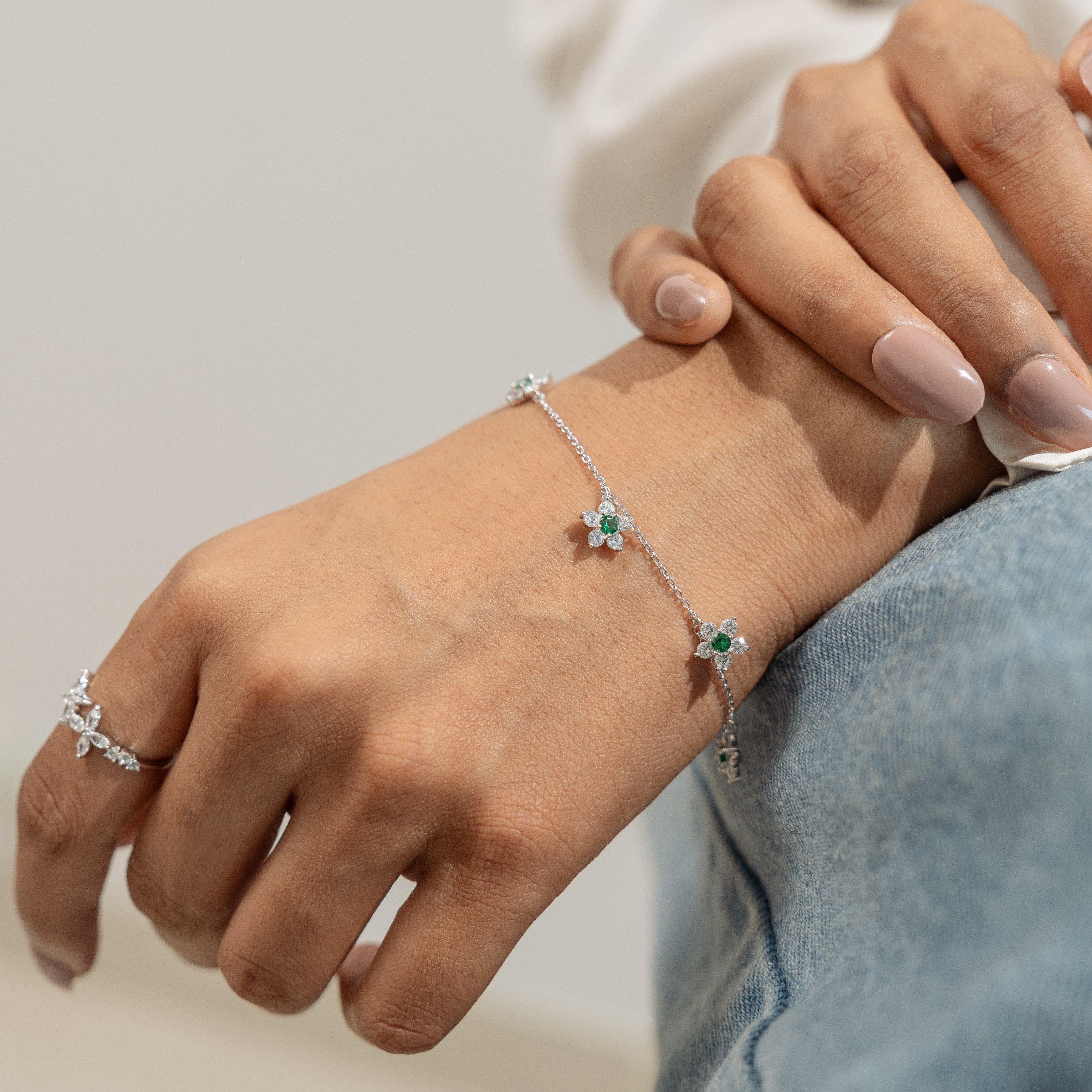 Flower Charm Bracelet -Dark Green