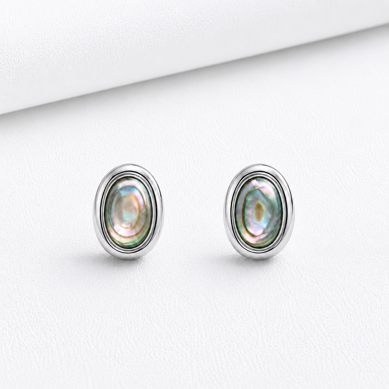 925 Silver Oval MOP Earrings - Black