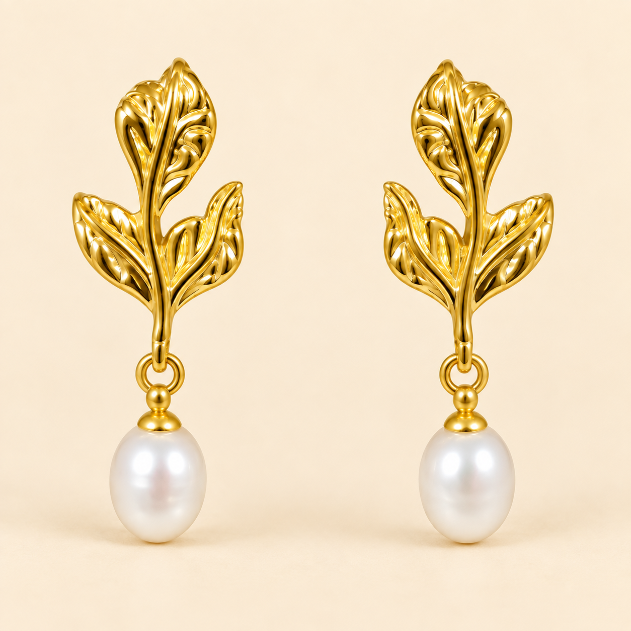 Metailque Leaf Pearl Earrings