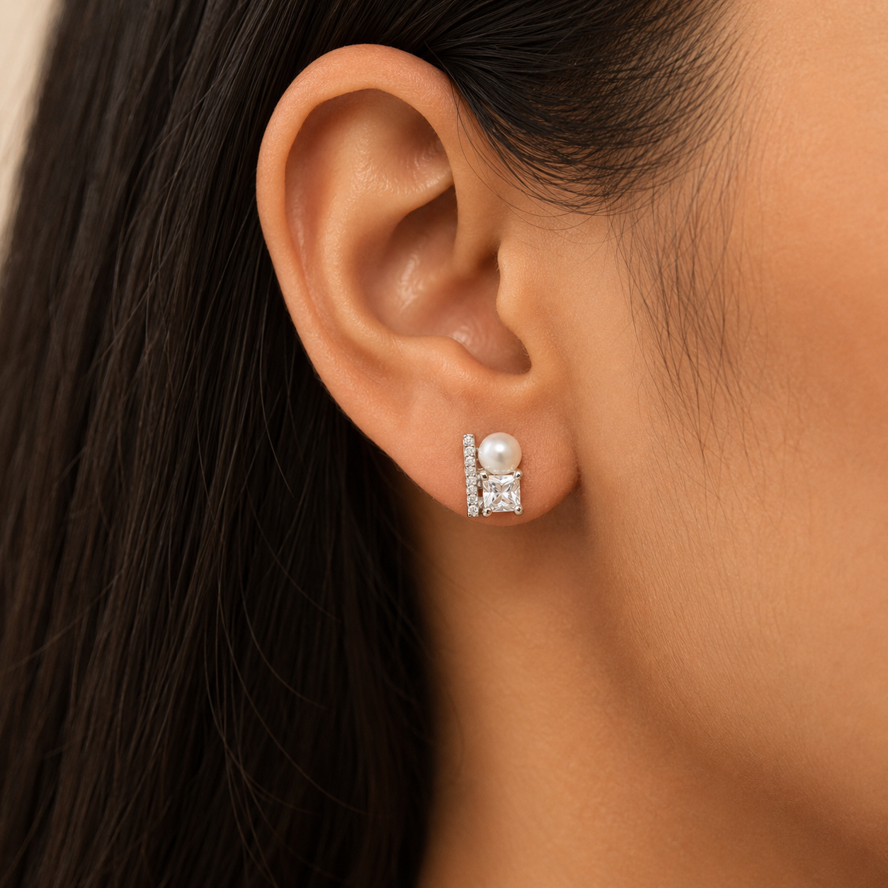 Silver Ana Pearl Earring