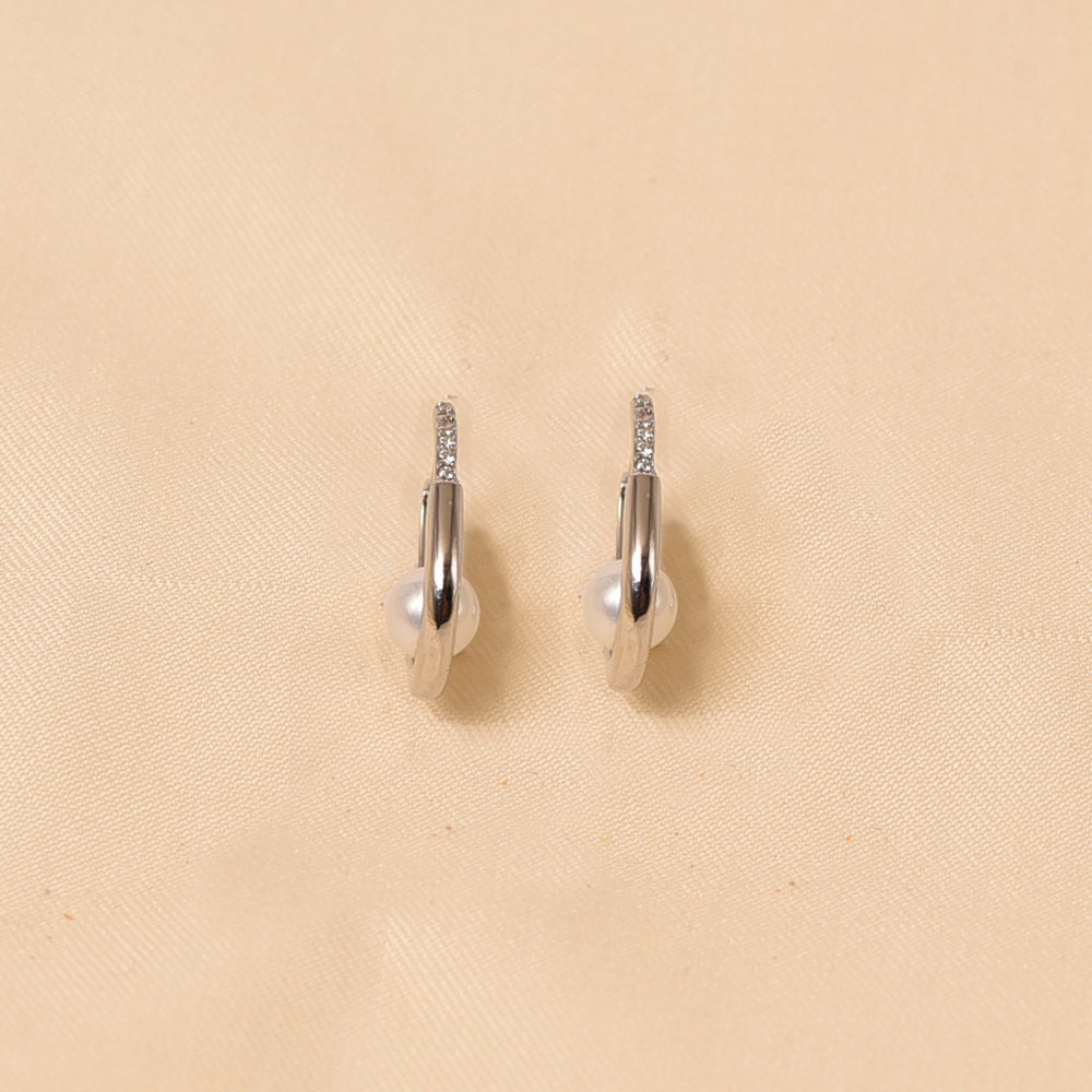 handcrafted 925 Silver and Pearl Hoop Earring - Elyta