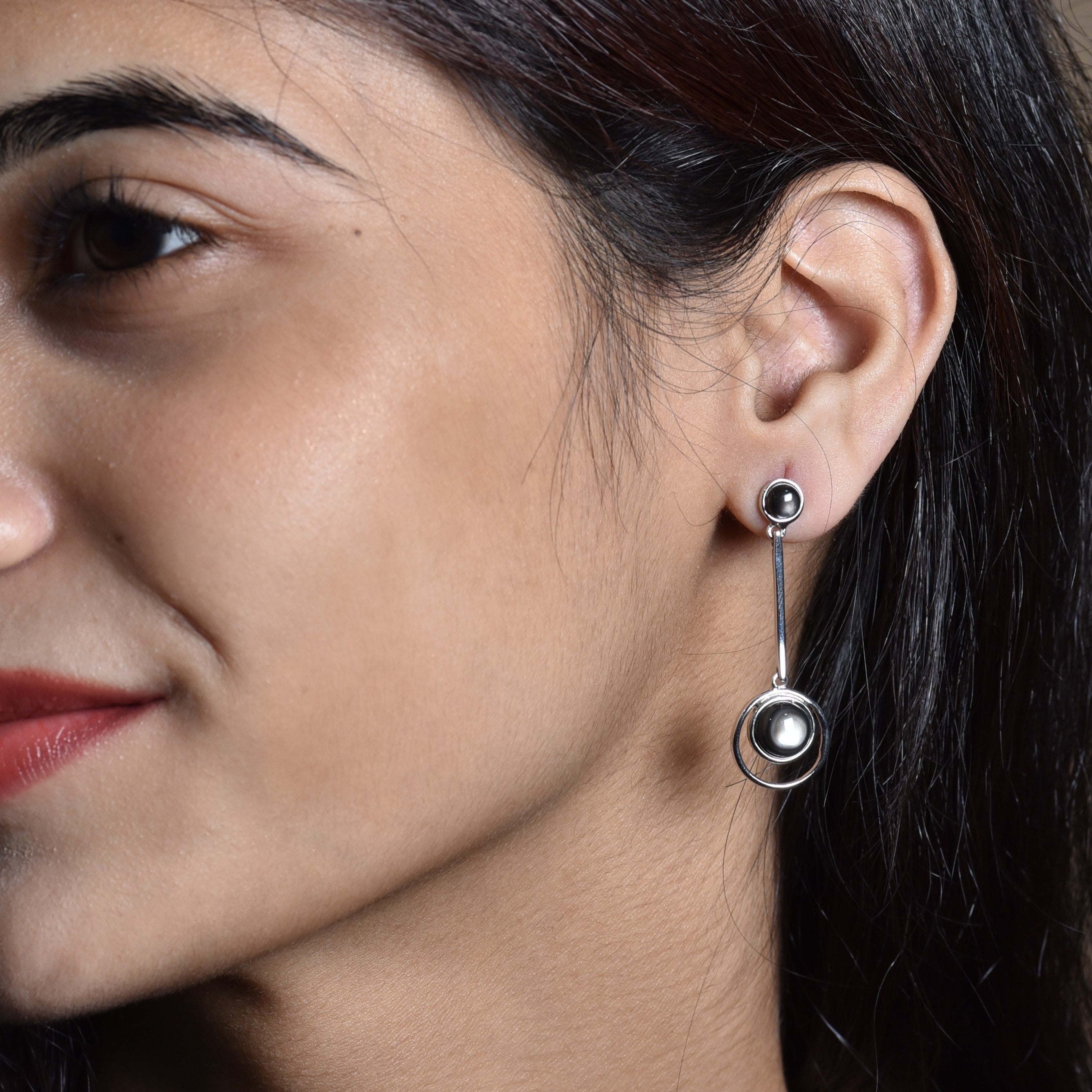 Ecliptic Earrings - Black MOP