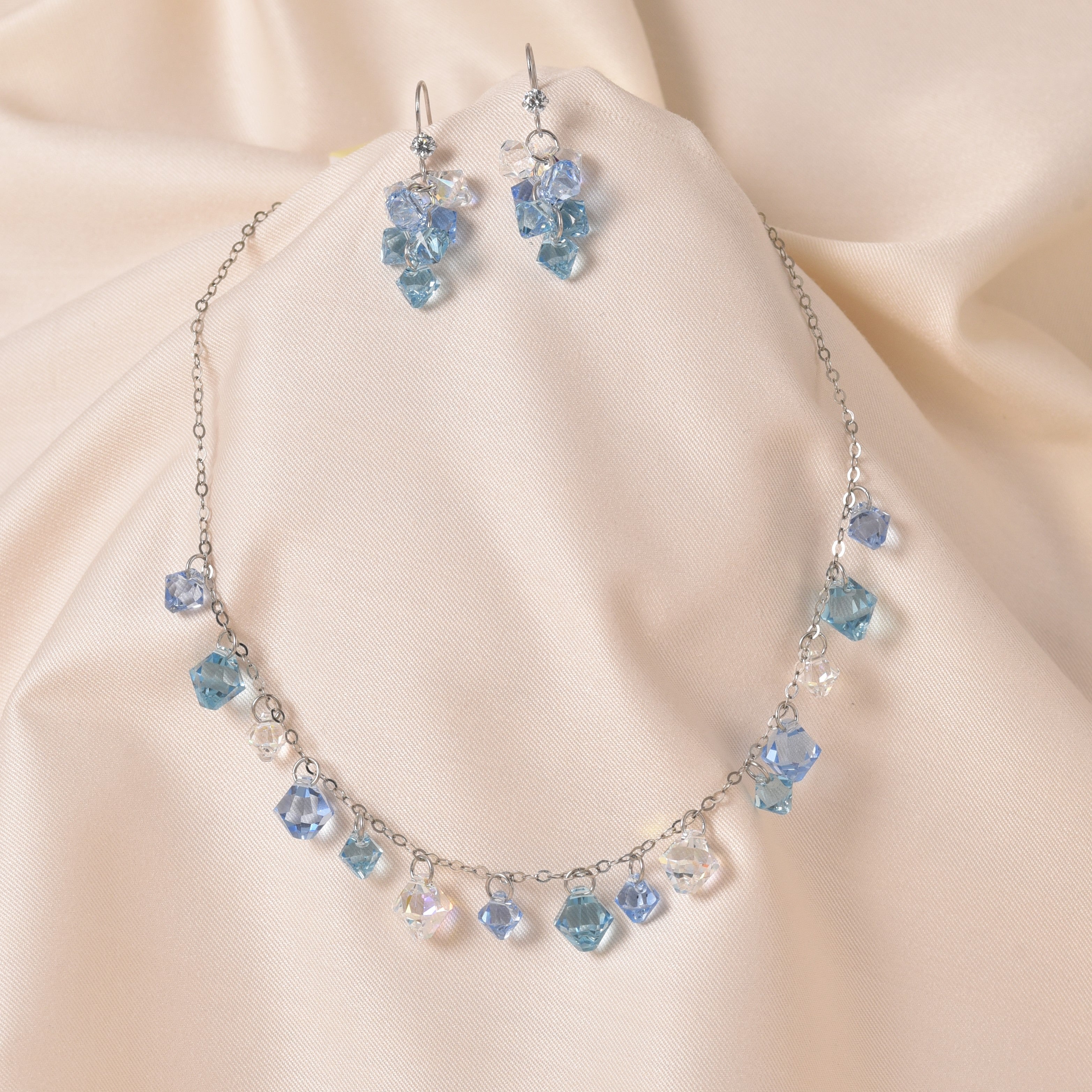 Tranquil Lagoon Swarovski Necklace Set