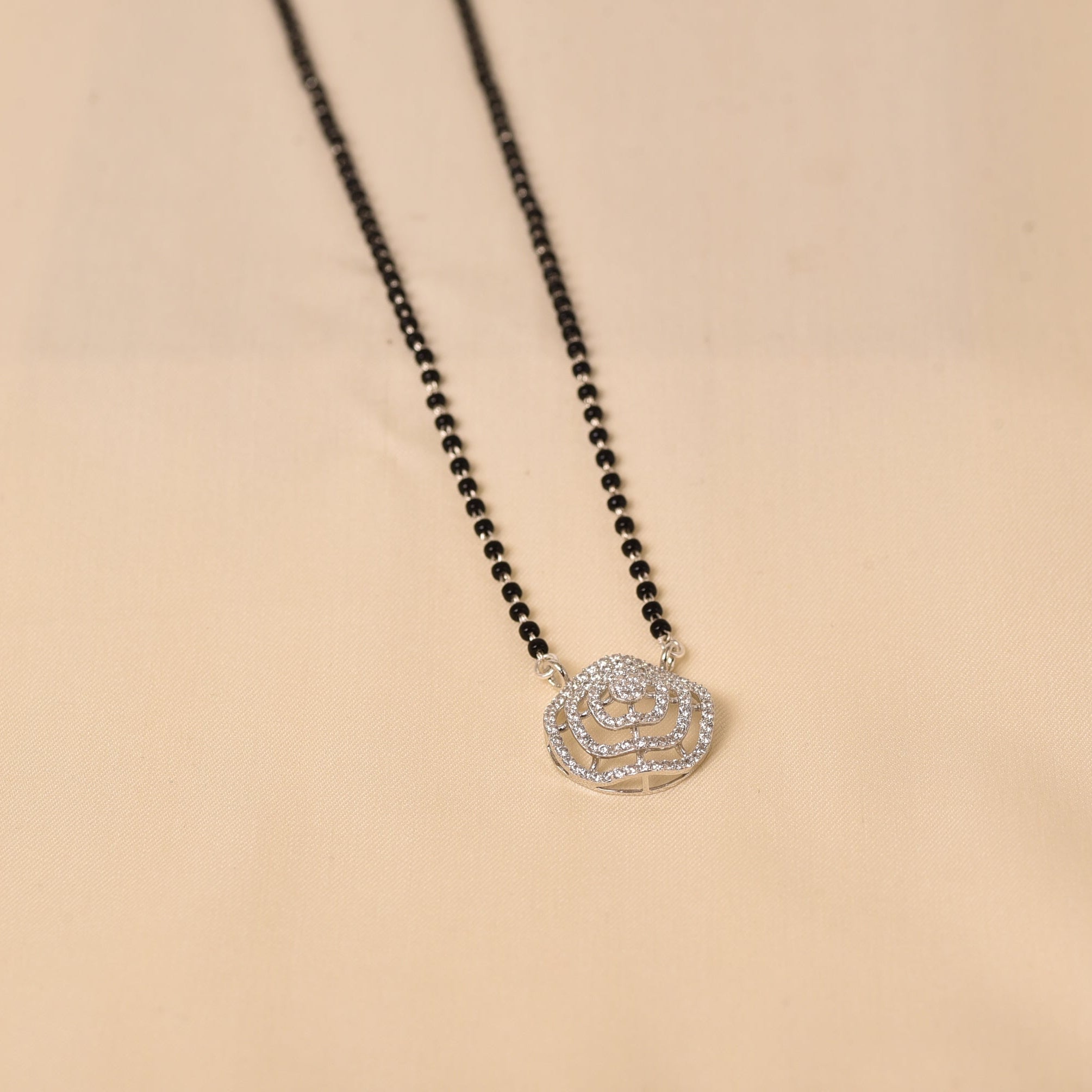 Jewellery Gift Guide for Women by Elyta