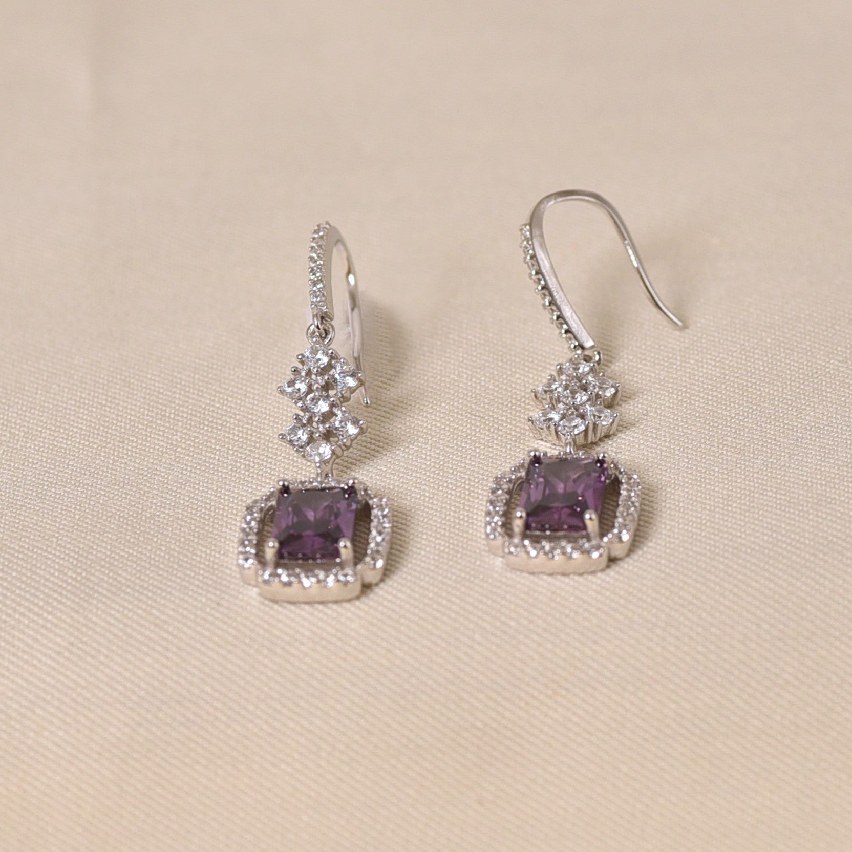 Minimal Glow Earrings - Purple