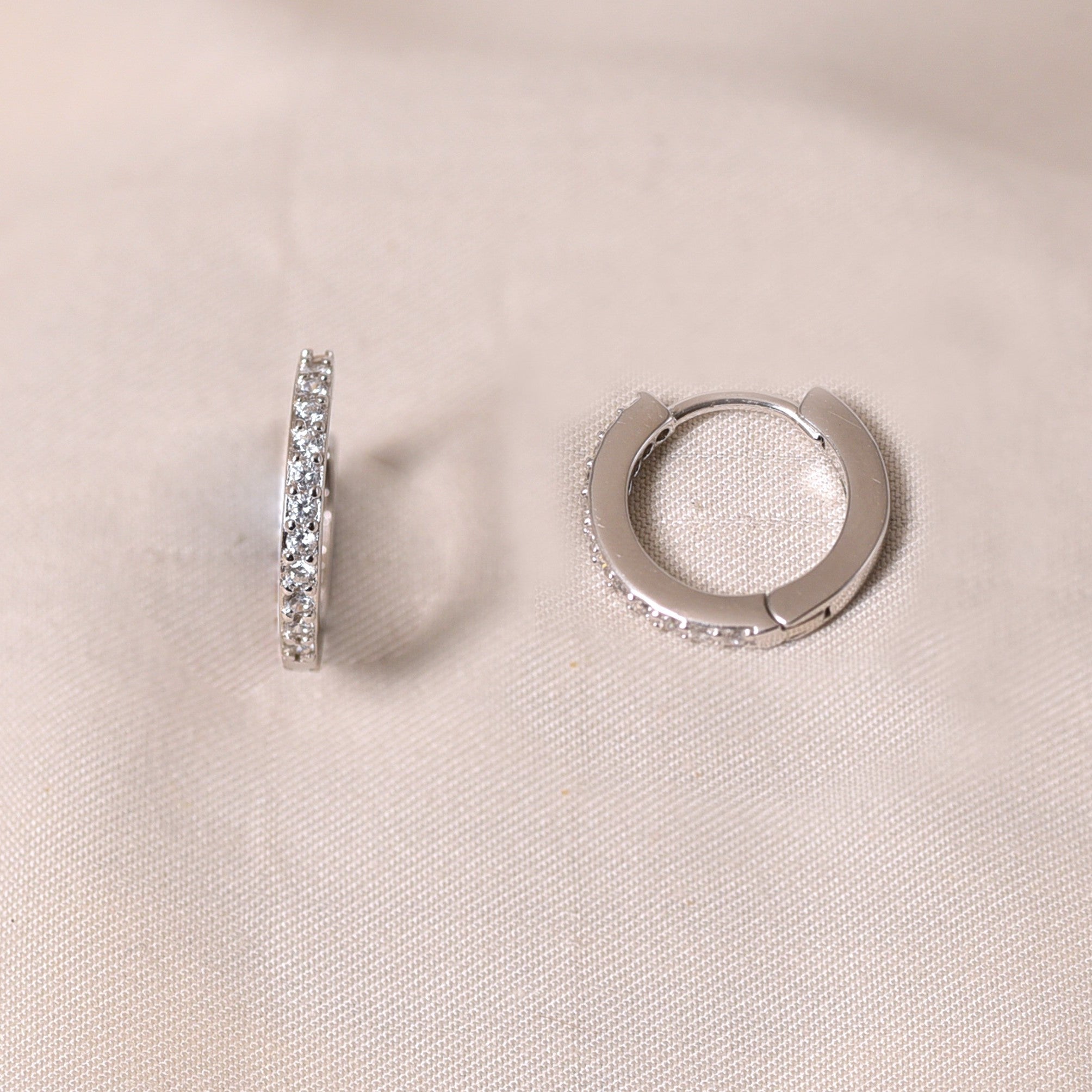 Round Diamond Hoops Earring