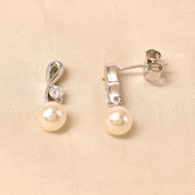Silver Britt Pearl Earring