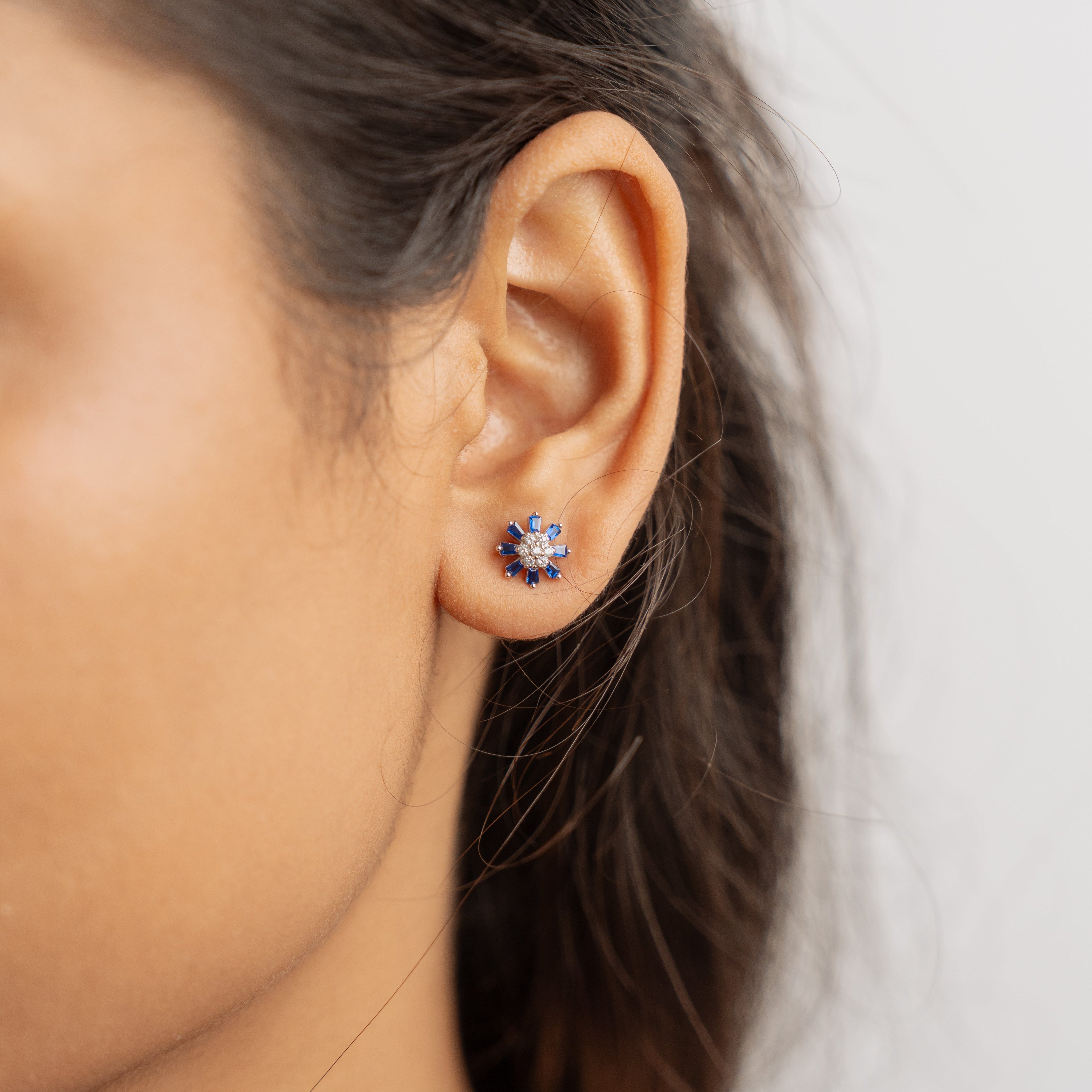 Daisy Radiant Earring - Dark Blue