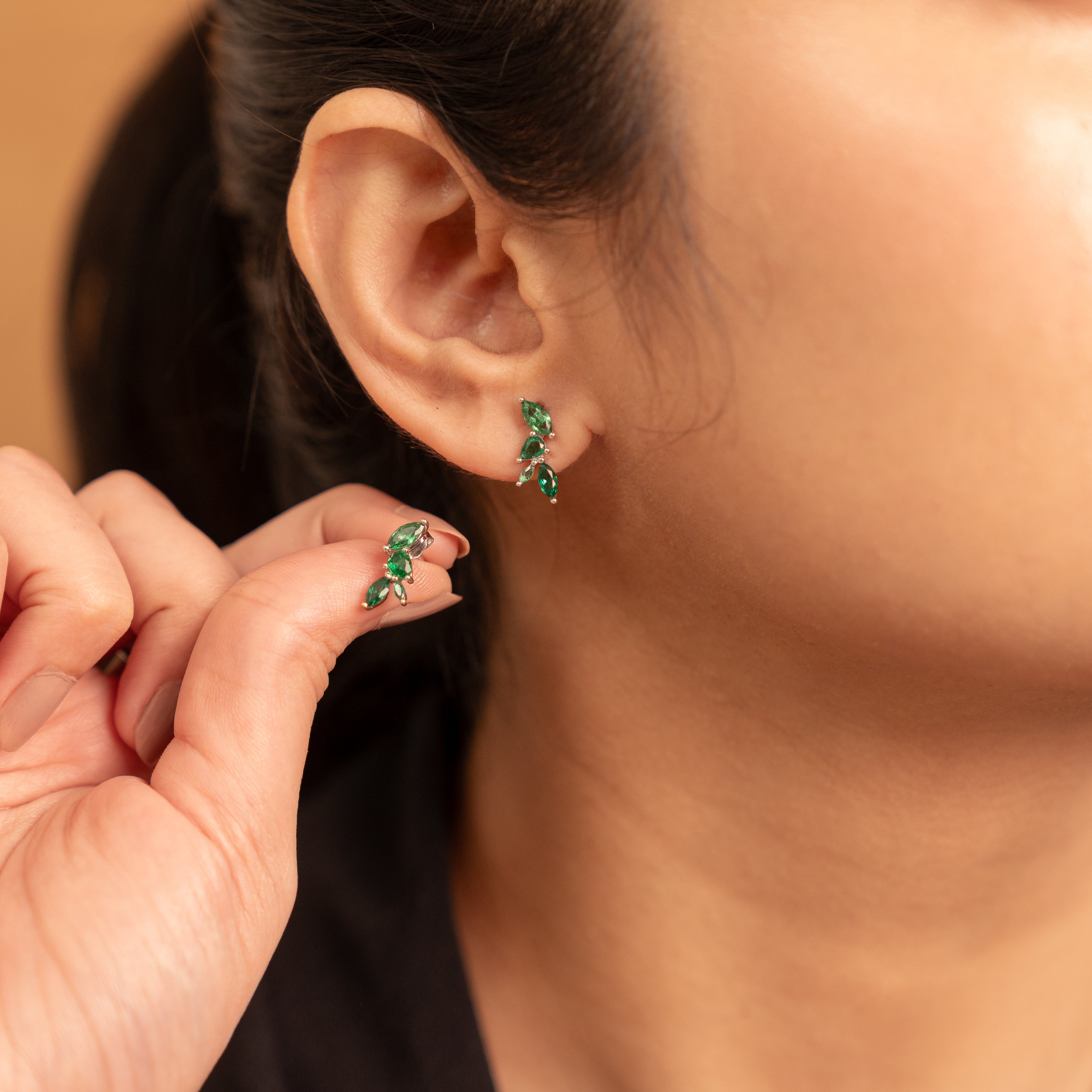 Silver Green Wreath Earring