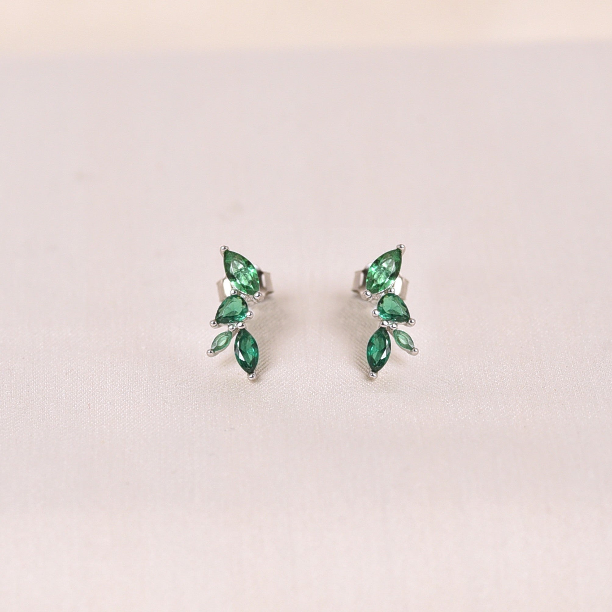 Silver Green Wreath Earring