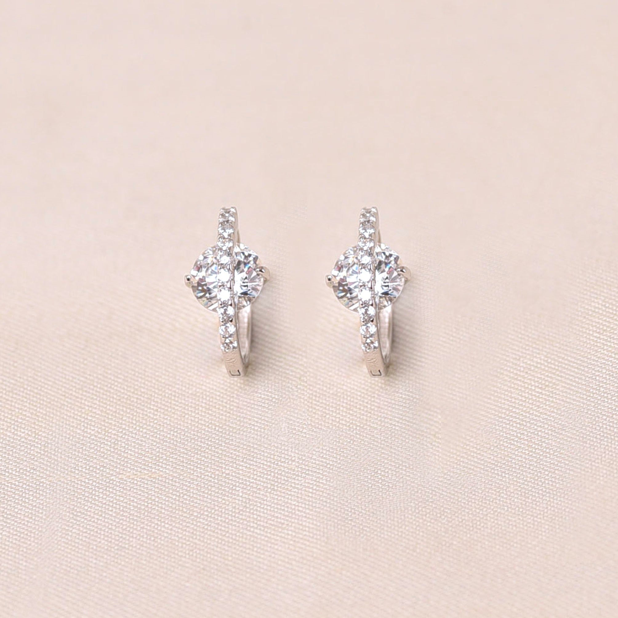 Circle in circle Hoops - White