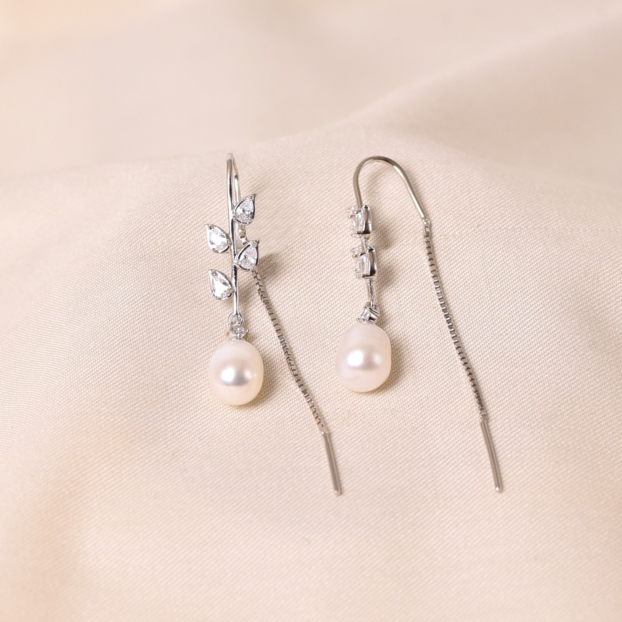 Sui Dhaga Pearl Earring