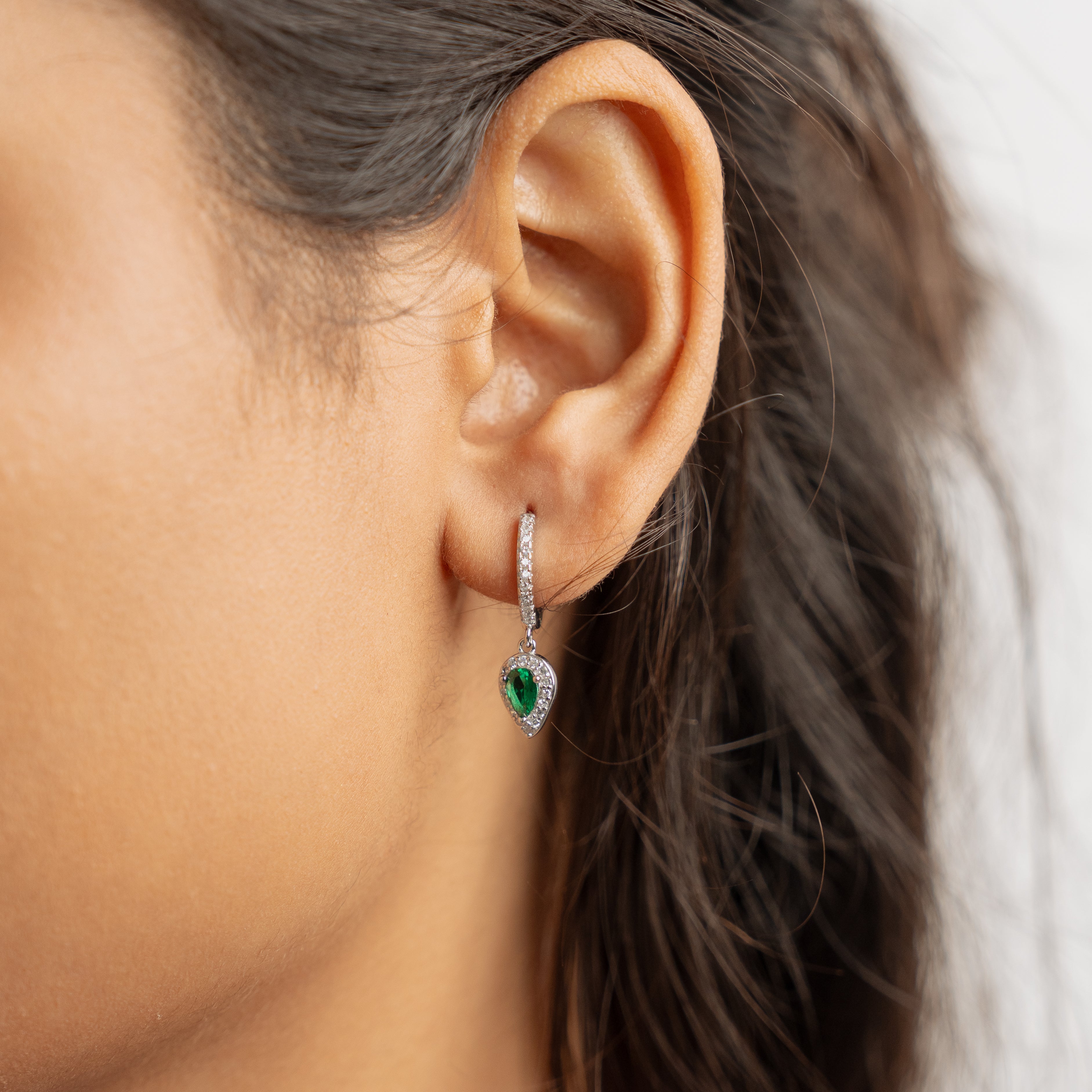 Reverse Drop Nita Earrings - Dark Green