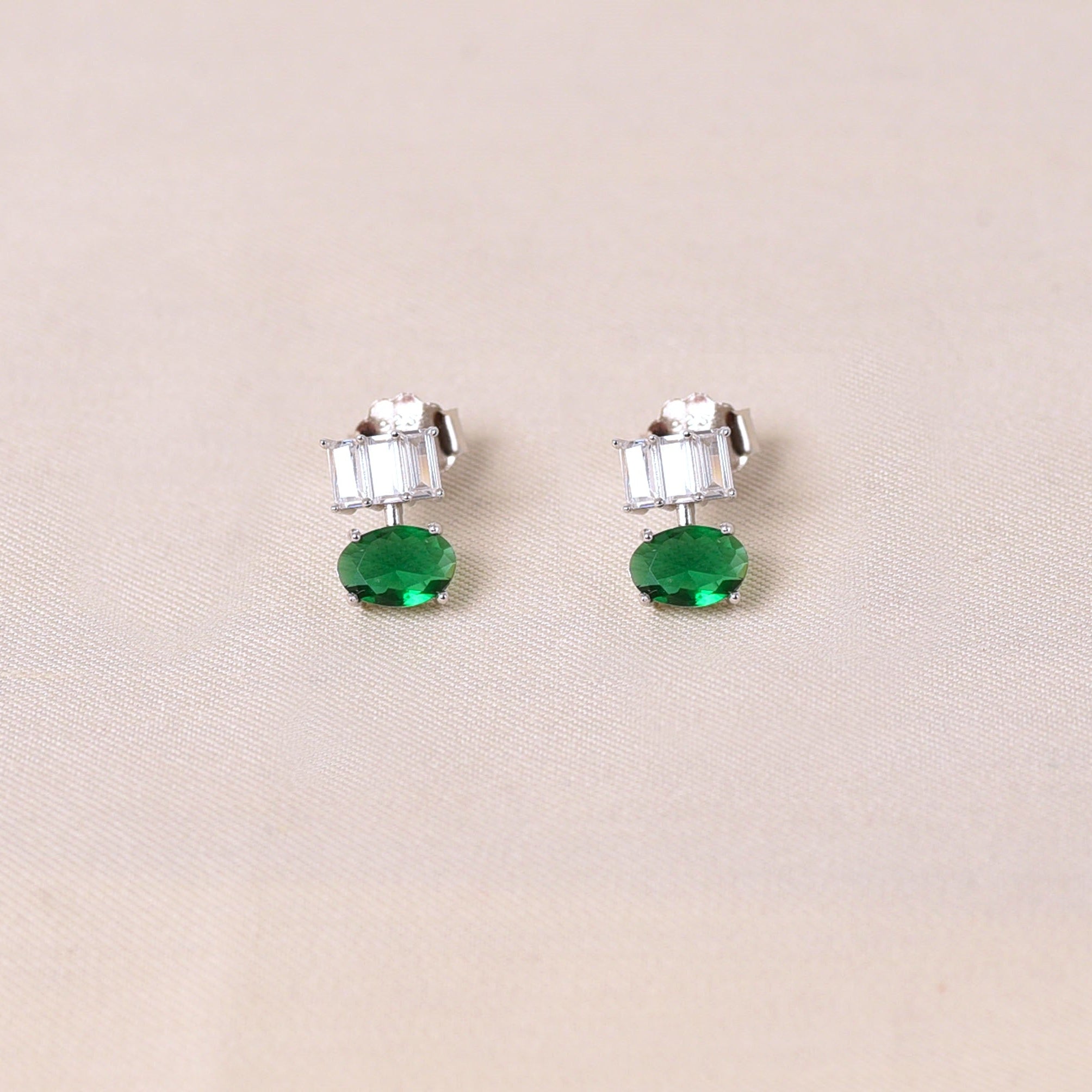 Stand in Oval Earrings -Dark Green