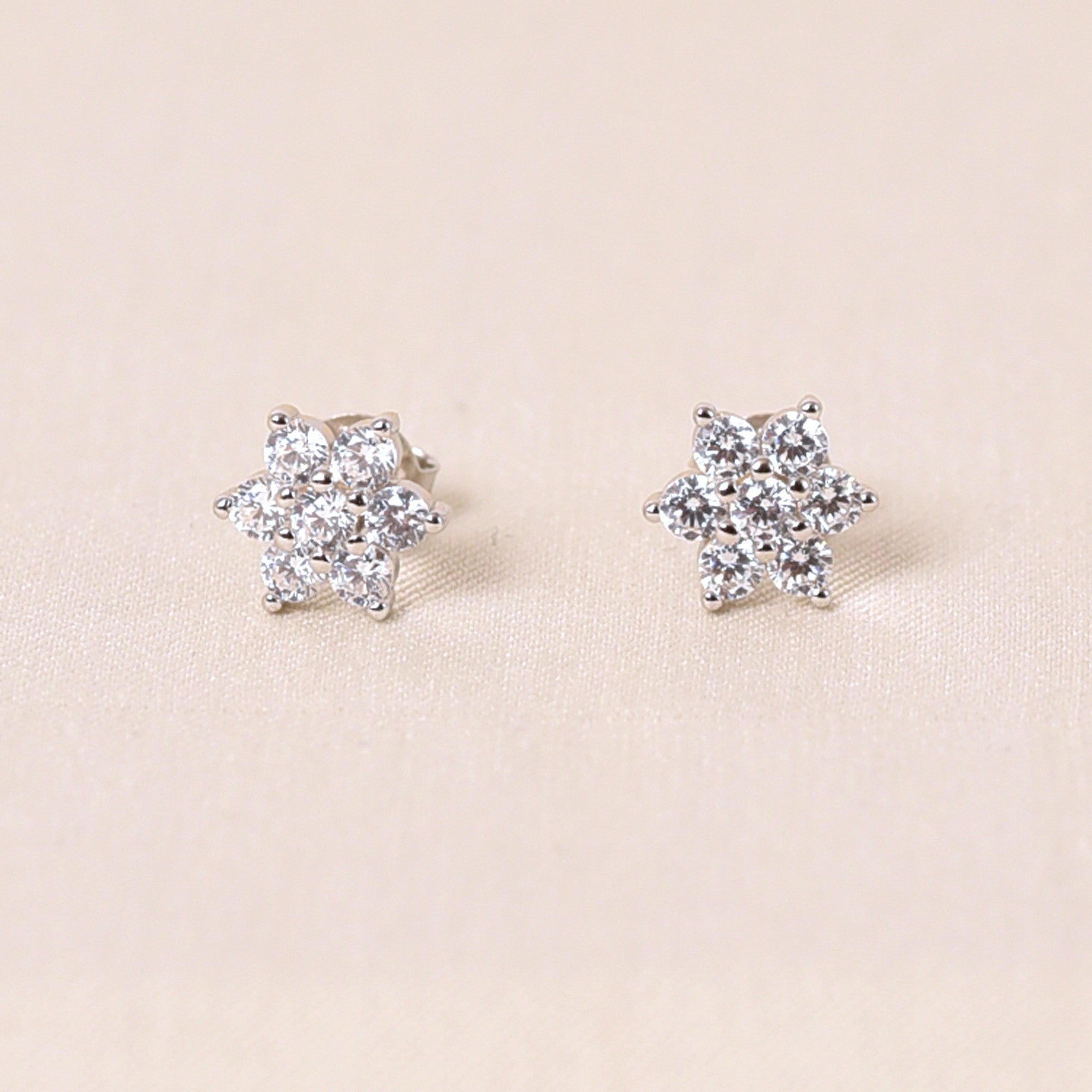Aanya Studs Earring