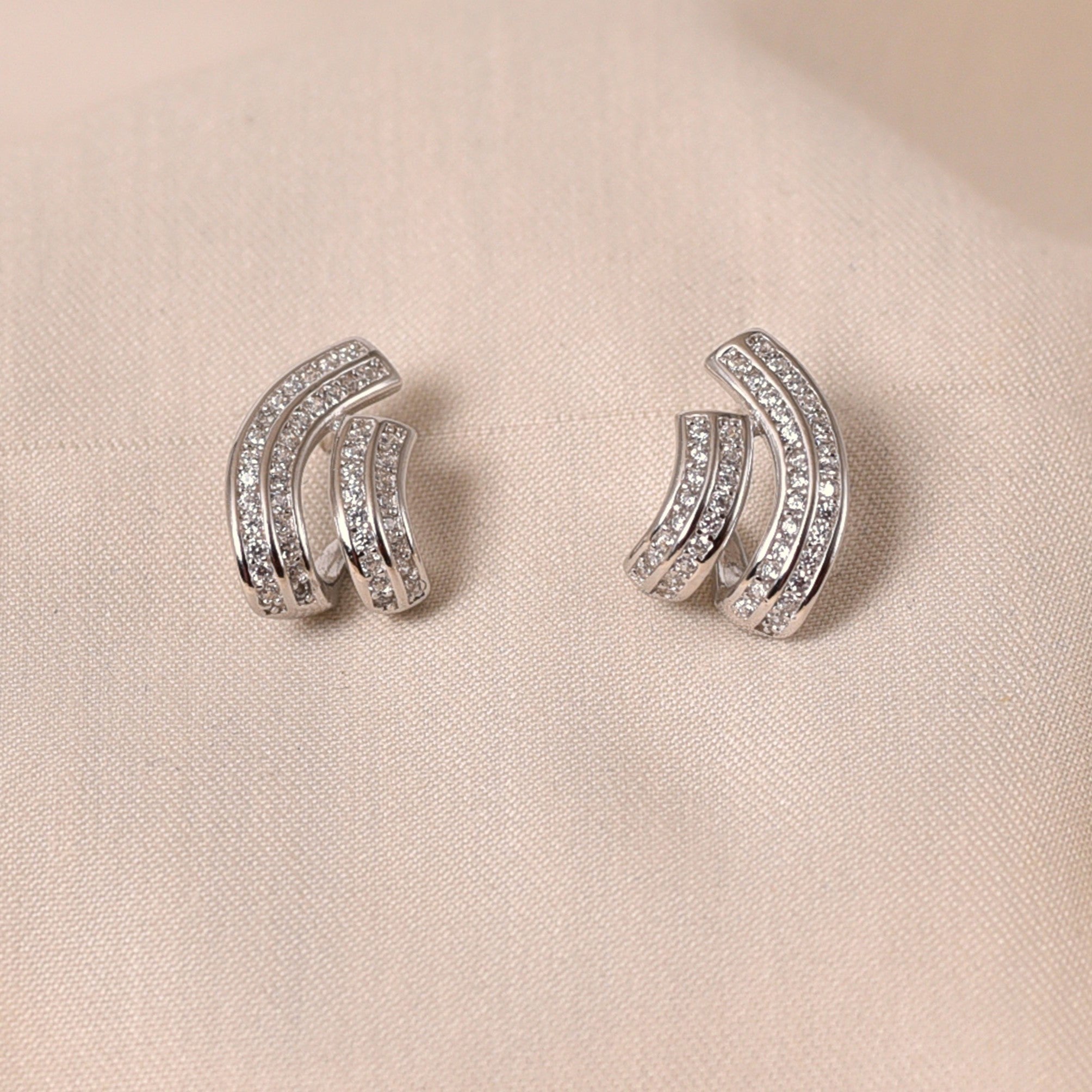 Diamond Curve Earring