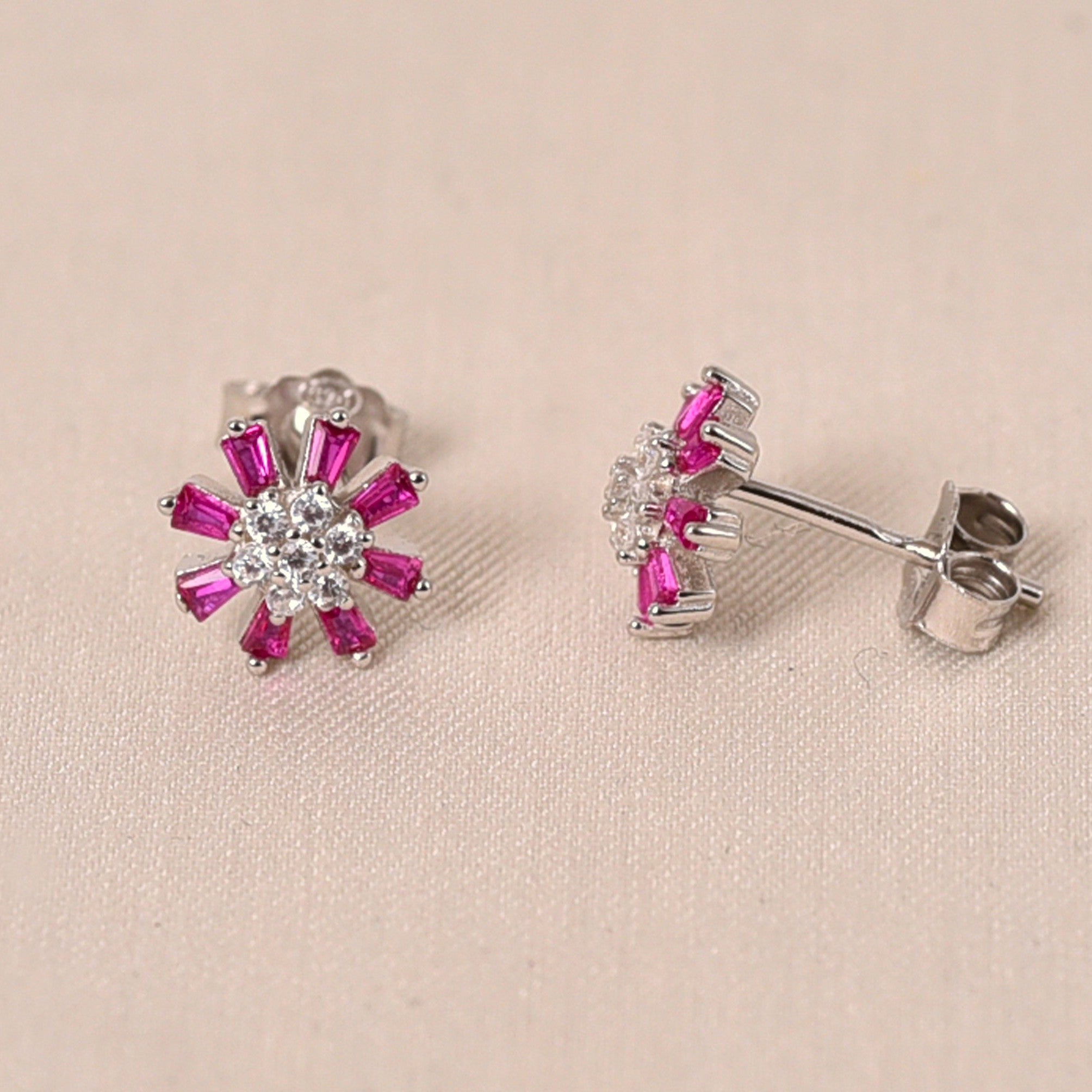 Daisy Radiant Earring - Dark Pink