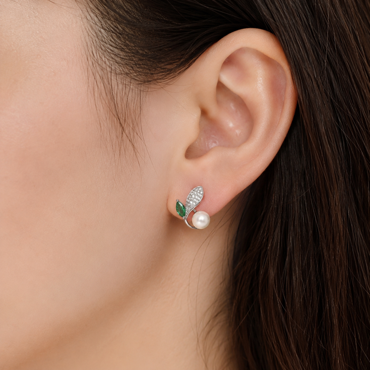 Leaf Pearl Earring - Dark Green