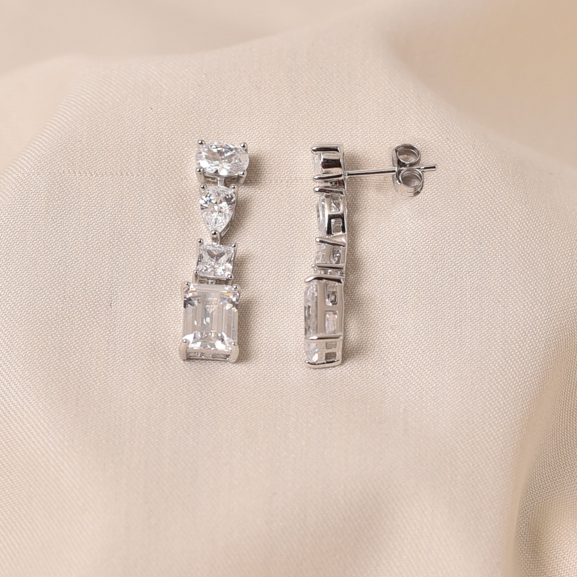 High Quality Cubic Zirconia Drop Earring for Women