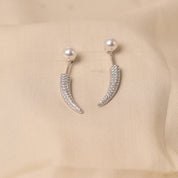 Elisha Pearl Earrings
