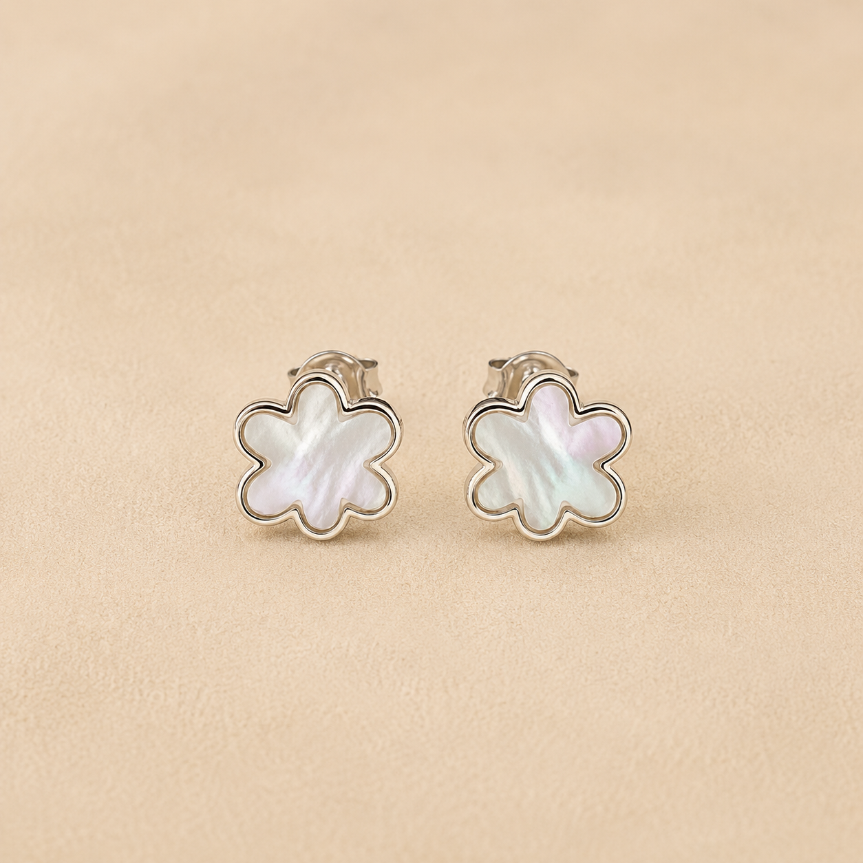 925 Silver Lunara Blossom -White