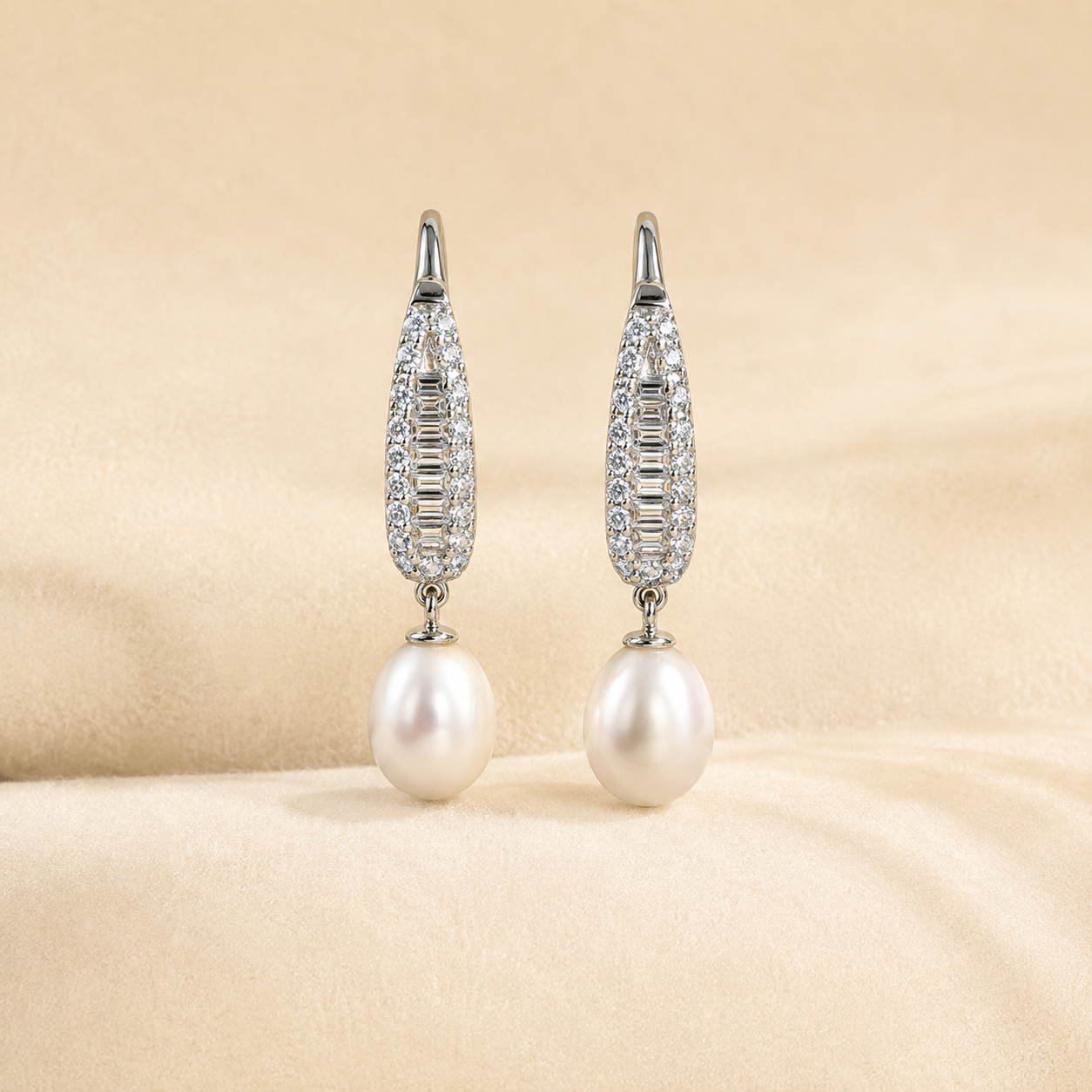 Pearl Lined Drop