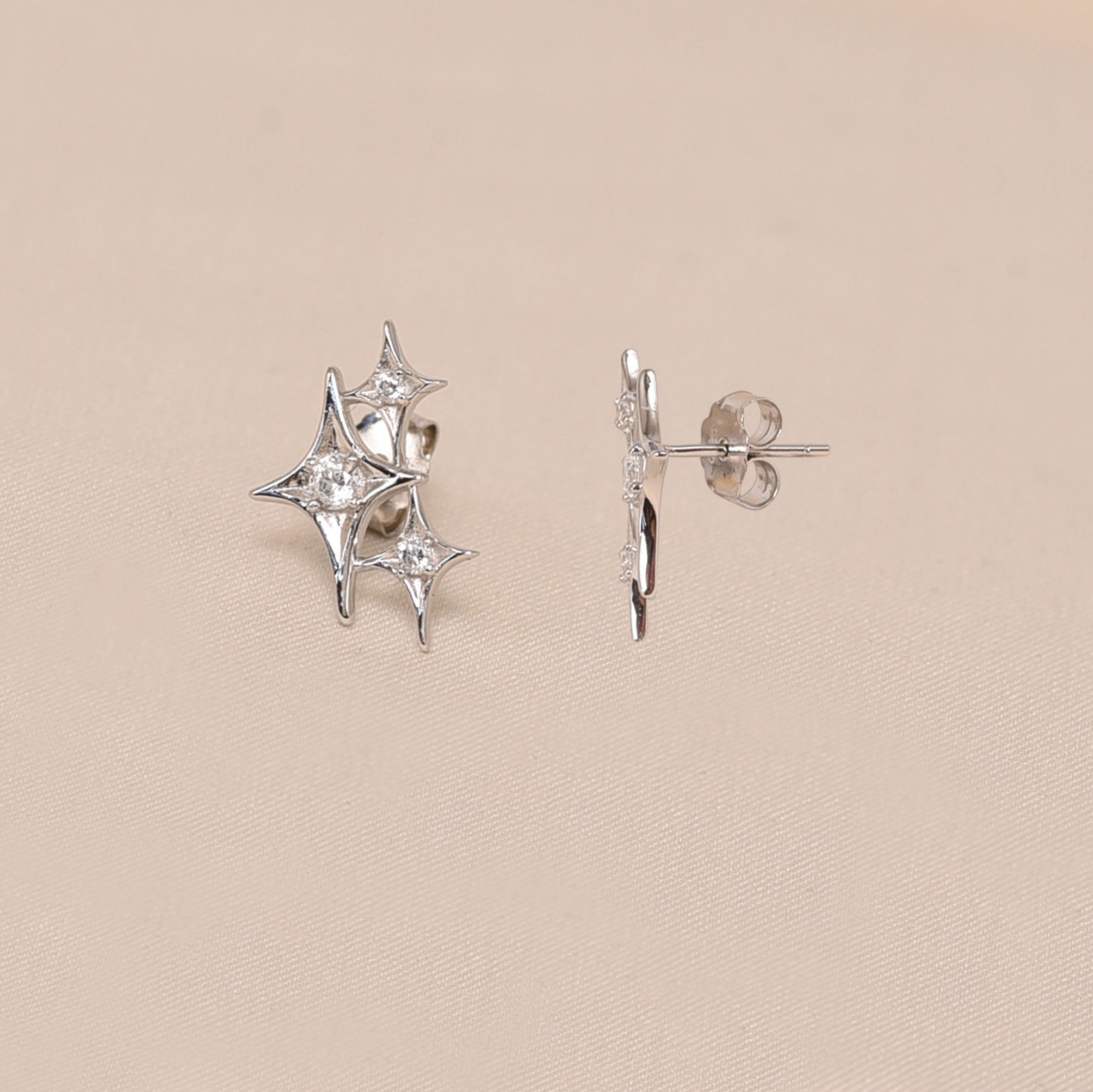 925 Sterling Silver Shining Diamond  Stud Earring Elyta