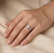 Aquiluna Ring