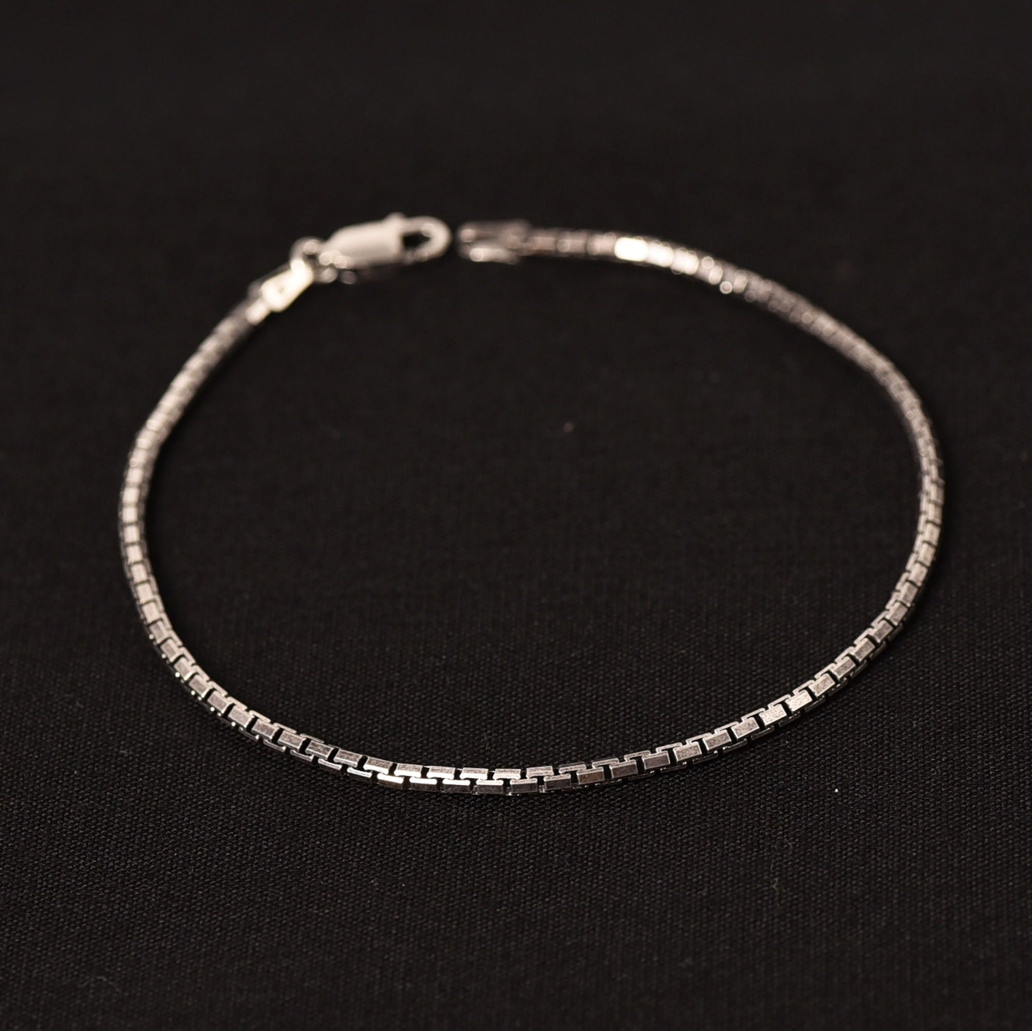Sharvi Silver Bracelet - Thin