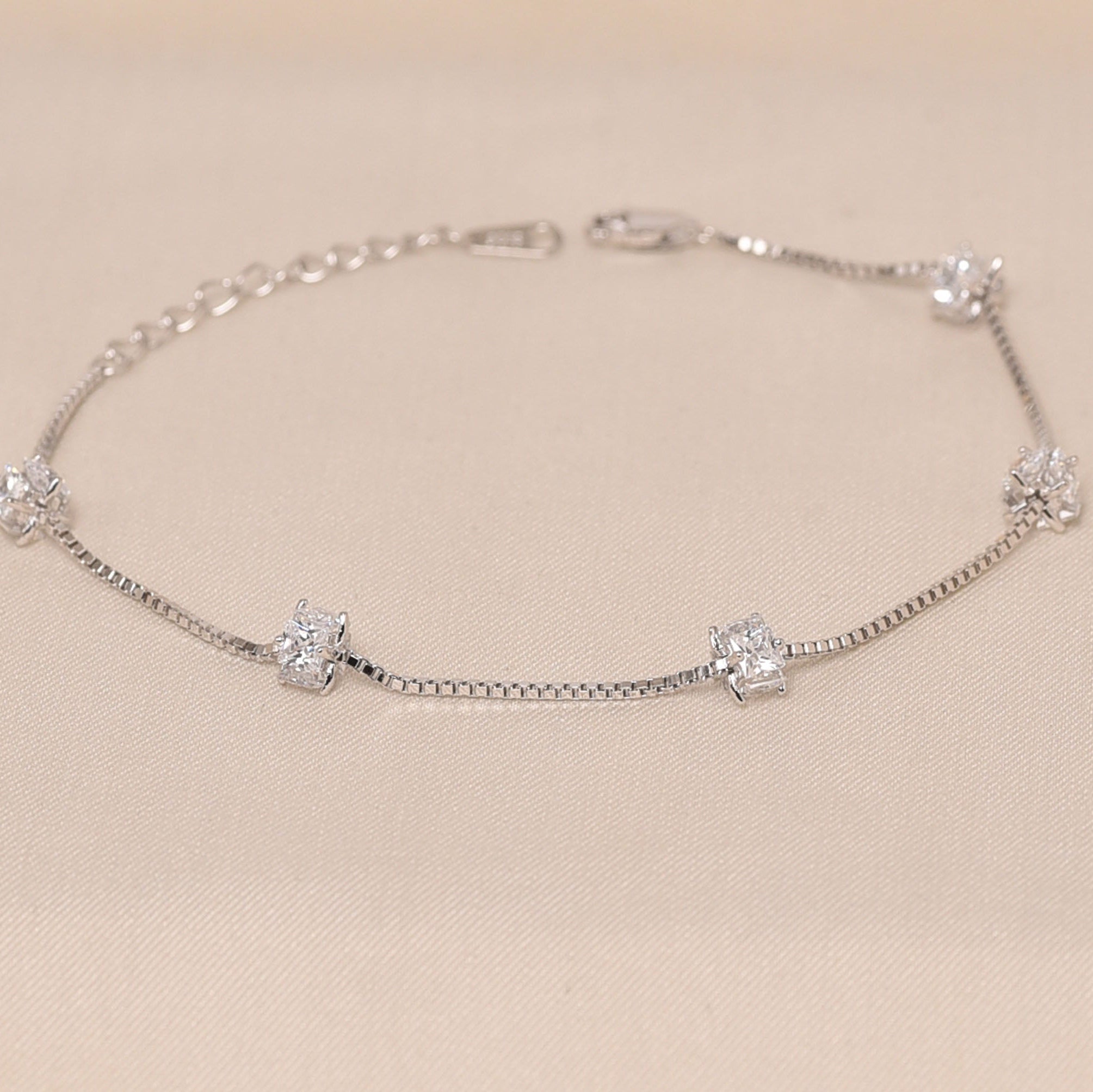 925 Sterling Silver High Quality CZ Diamond Dainty Bracelet - Elyta